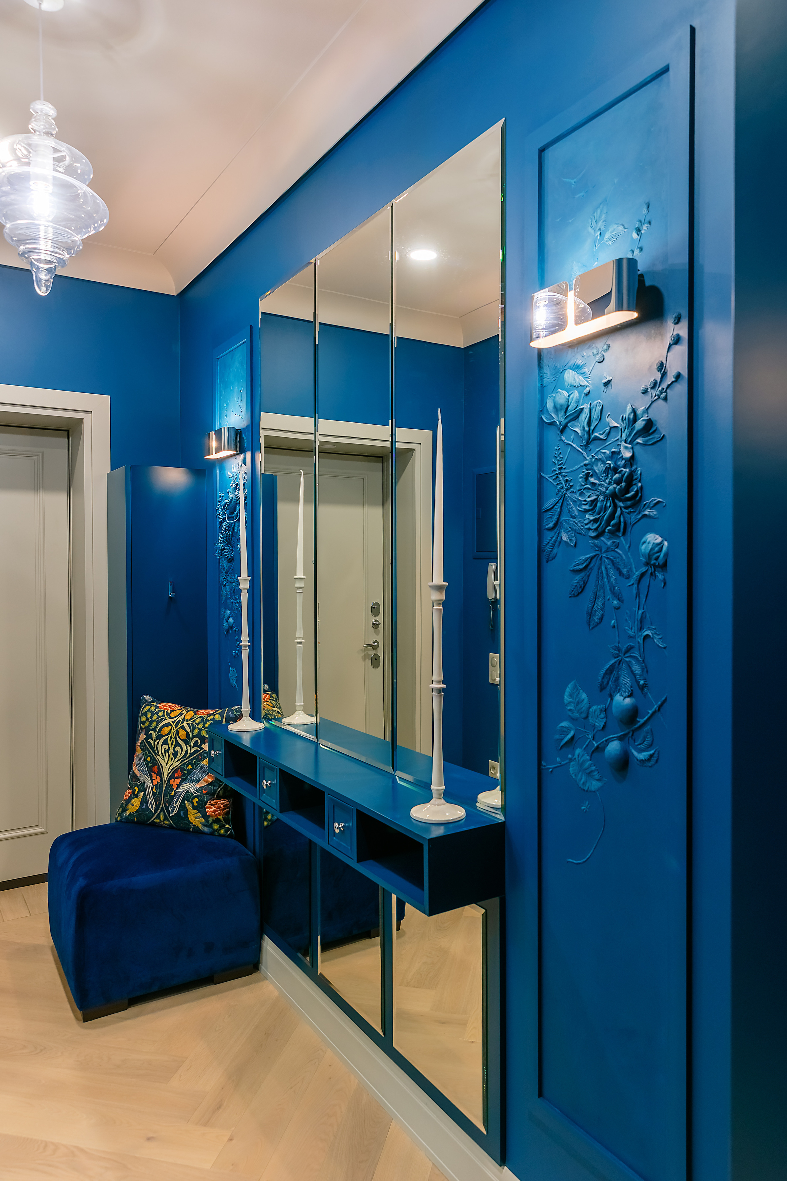 Кабинет на Ленина. Фотограф и видеограф в Улан-Удэ: Аюна Габагуева и Артём Шаханов