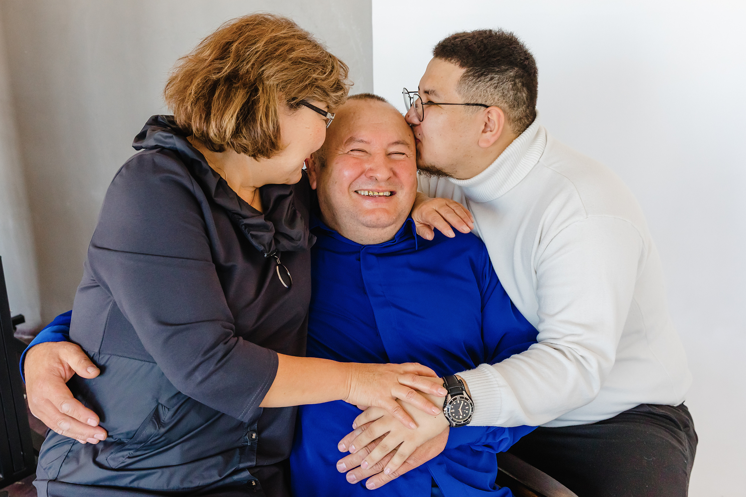 Пуговка @adisa_sma1 и её надёжный тыл. Фотограф и видеограф в Улан-Удэ: Аюна Габагуева и Артём Шаханов