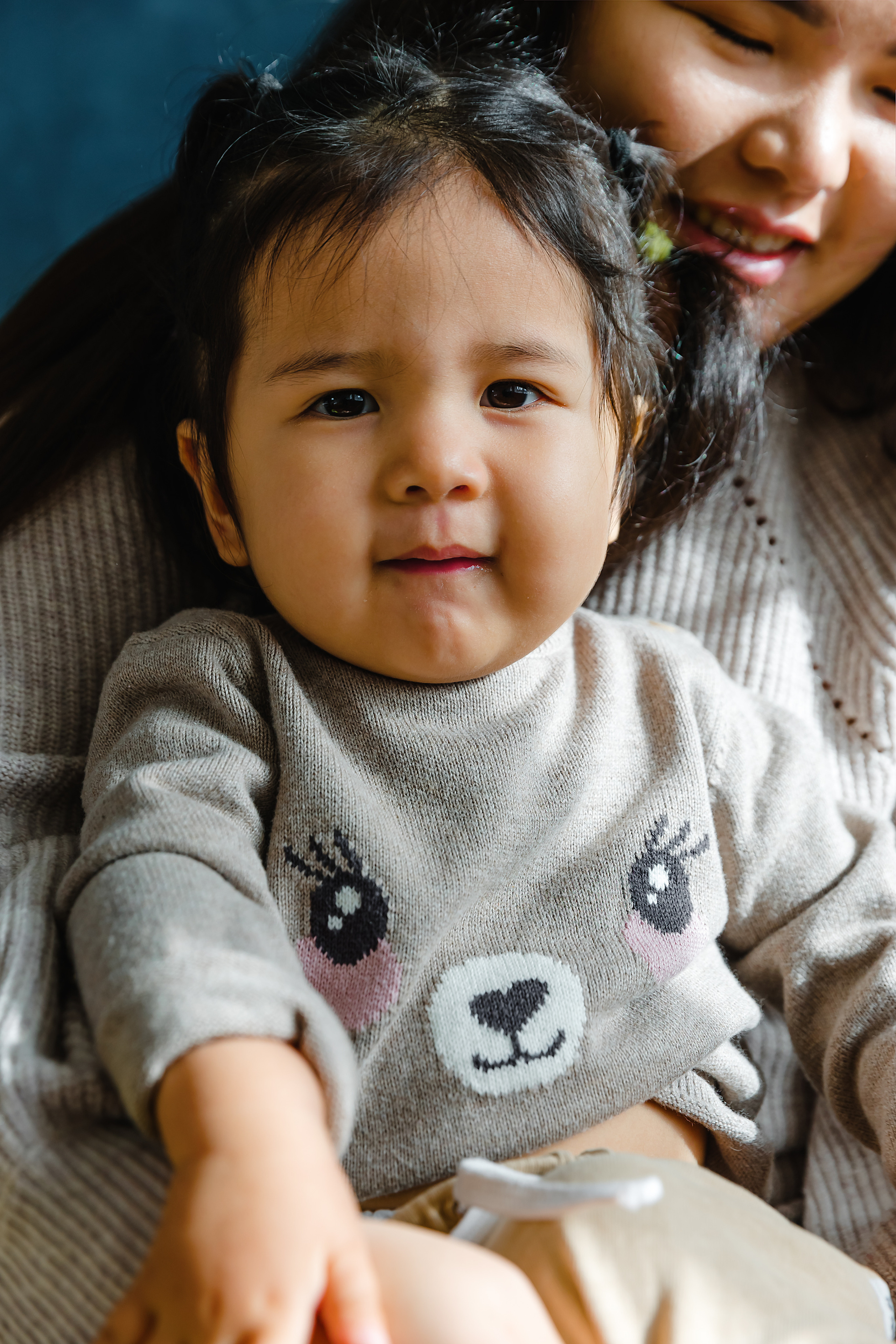 Пуговка @adisa_sma1 и её надёжный тыл. Фотограф и видеограф в Улан-Удэ: Аюна Габагуева и Артём Шаханов