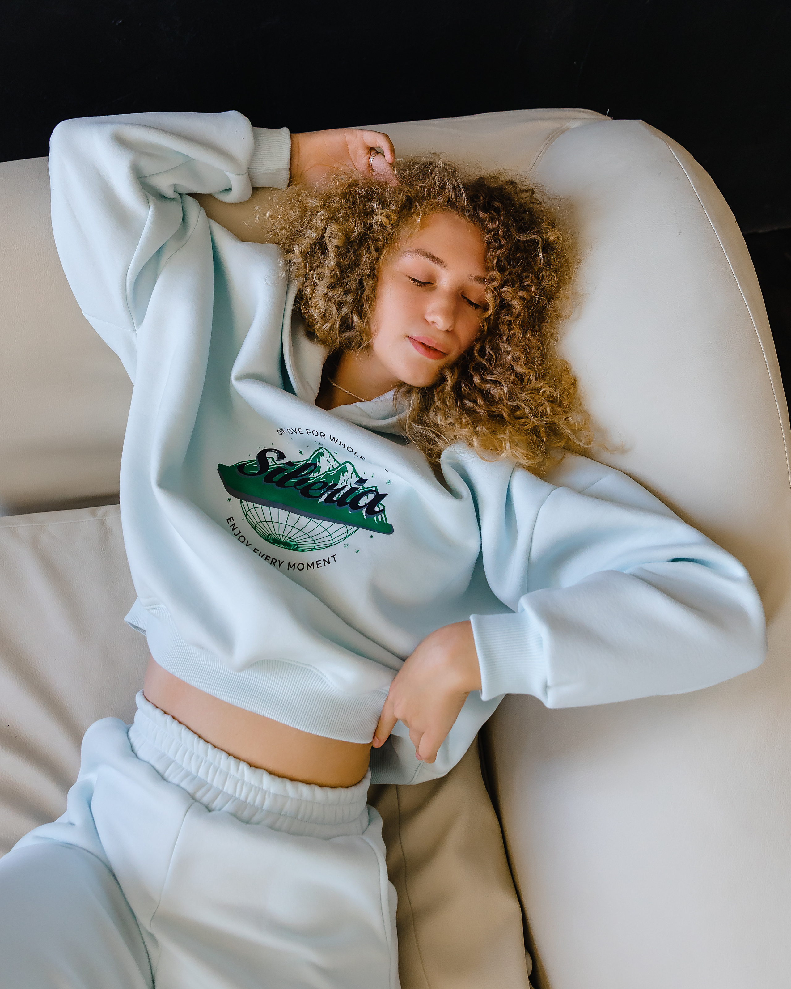 @BRAMI. Фотограф и видеограф в Улан-Удэ: Аюна Габагуева и Артём Шаханов