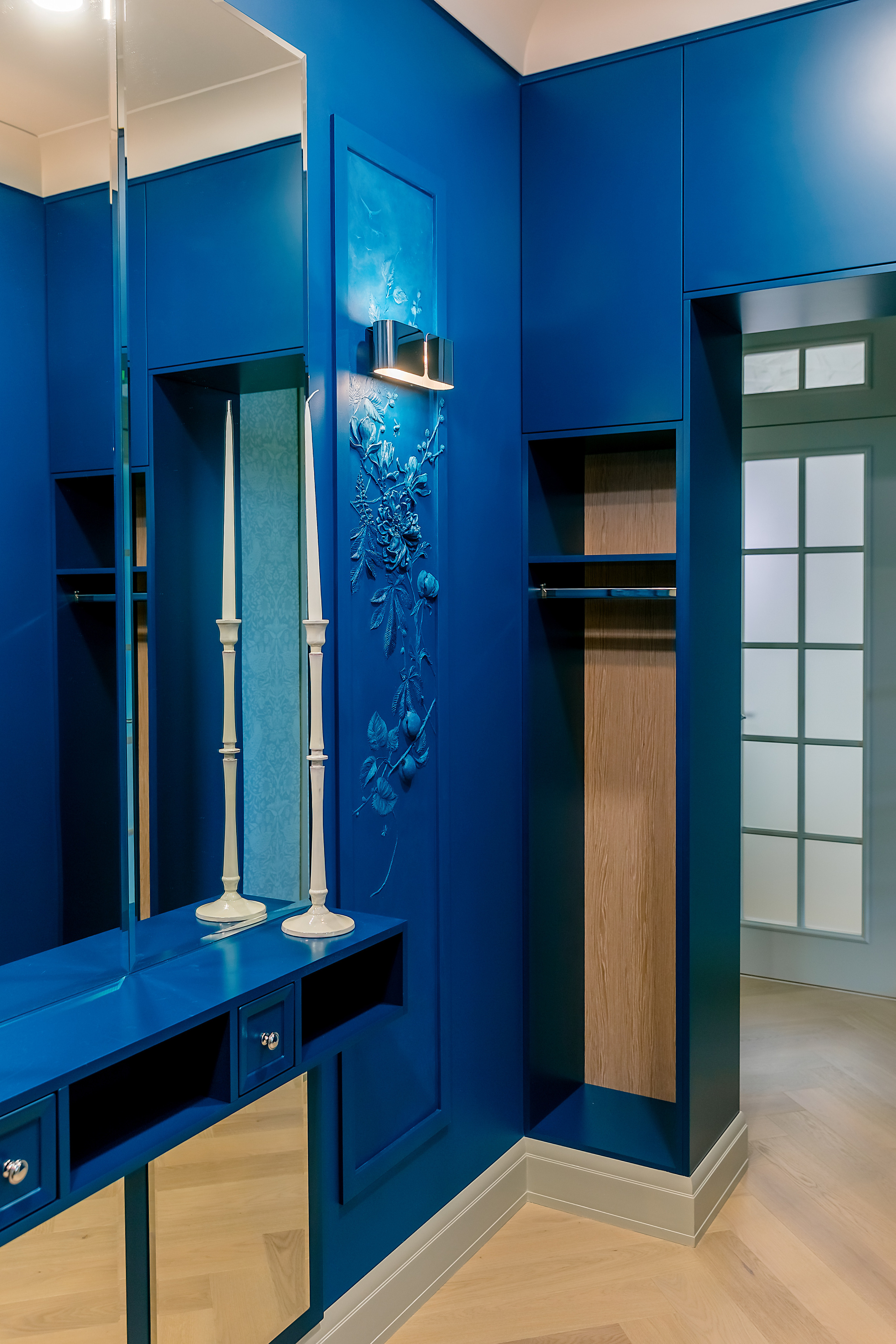 Кабинет на Ленина. Фотограф и видеограф в Улан-Удэ: Аюна Габагуева и Артём Шаханов