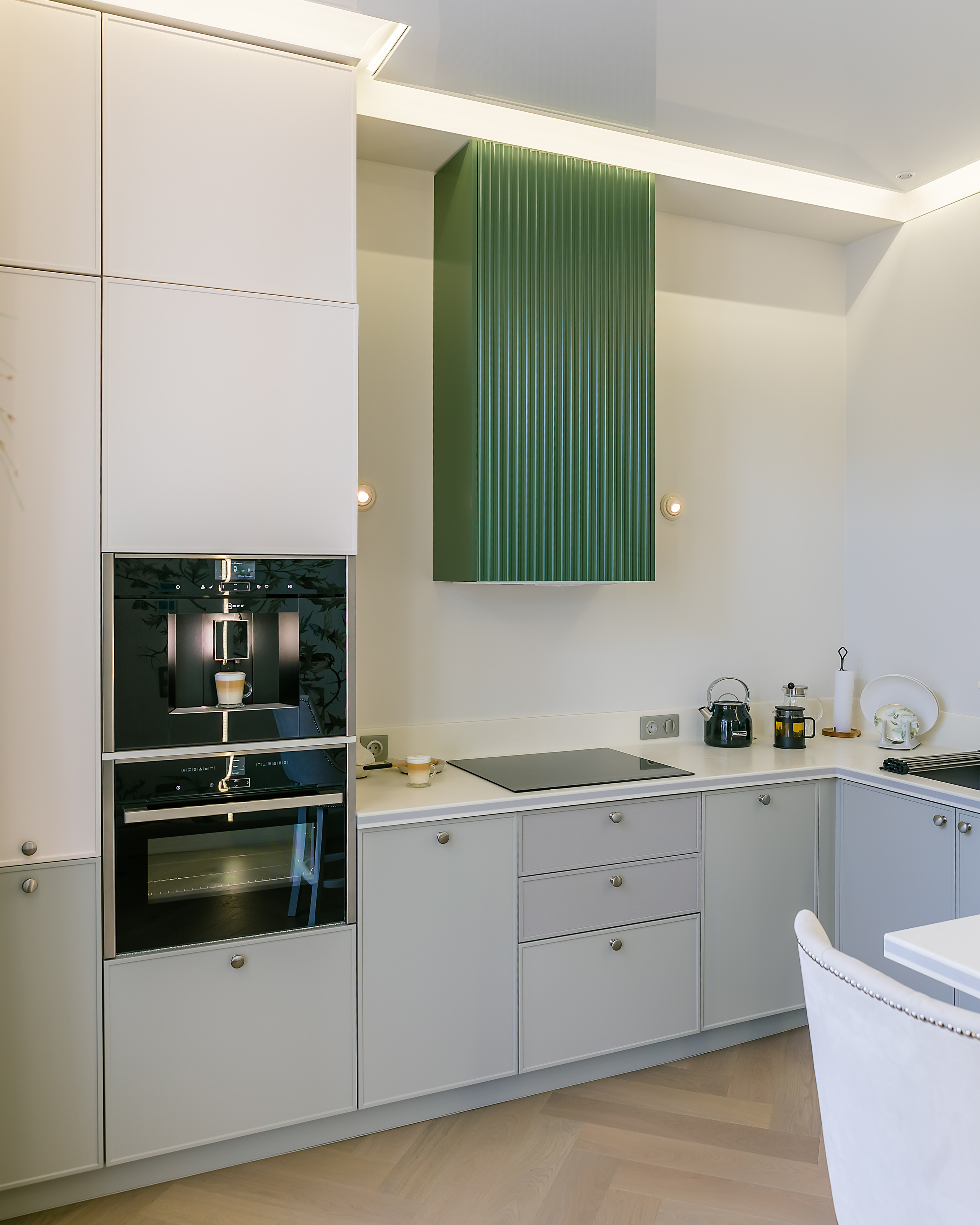 Кабинет на Ленина. Фотограф и видеограф в Улан-Удэ: Аюна Габагуева и Артём Шаханов