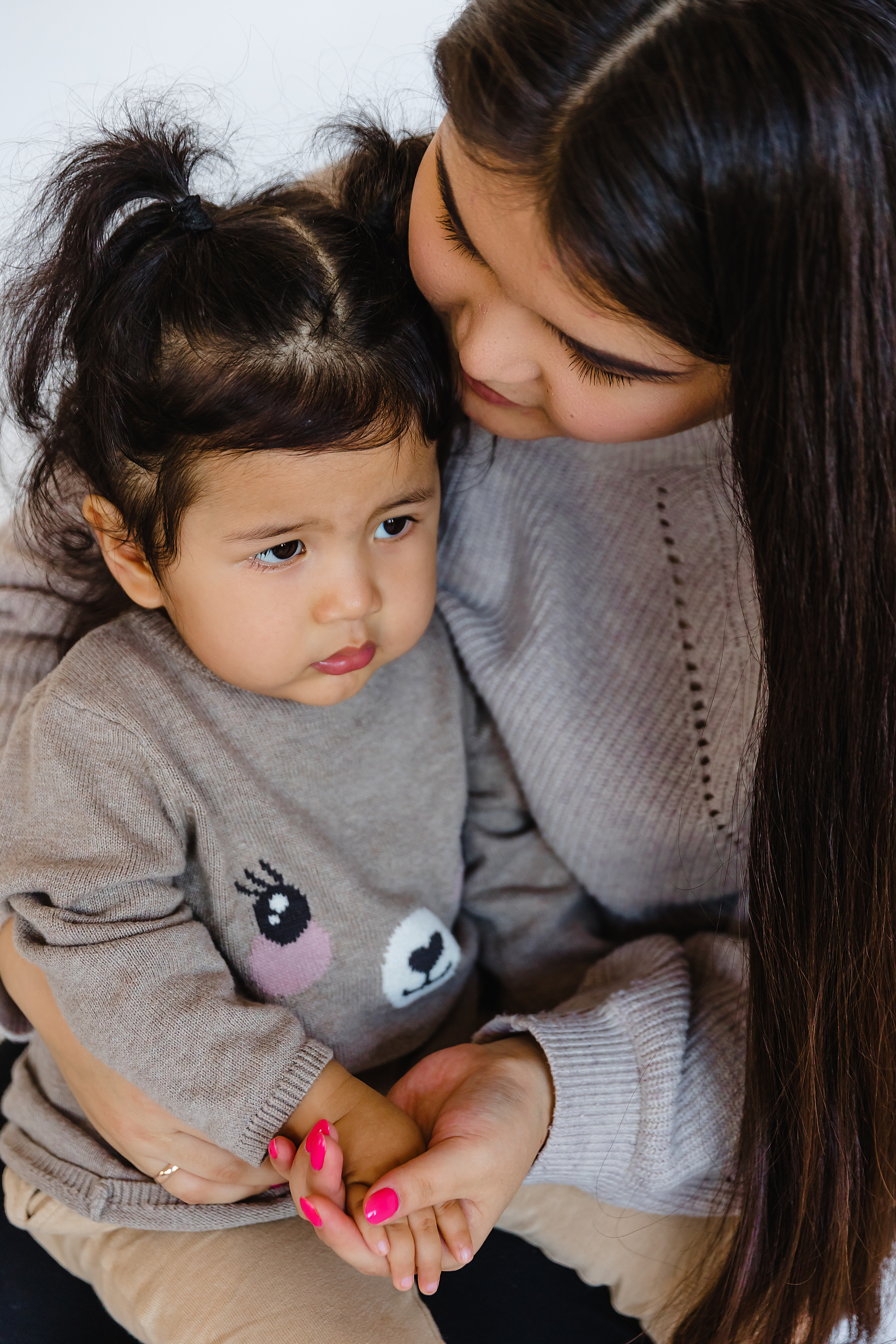 Пуговка @adisa_sma1 и её надёжный тыл. Фотограф и видеограф в Улан-Удэ: Аюна Габагуева и Артём Шаханов