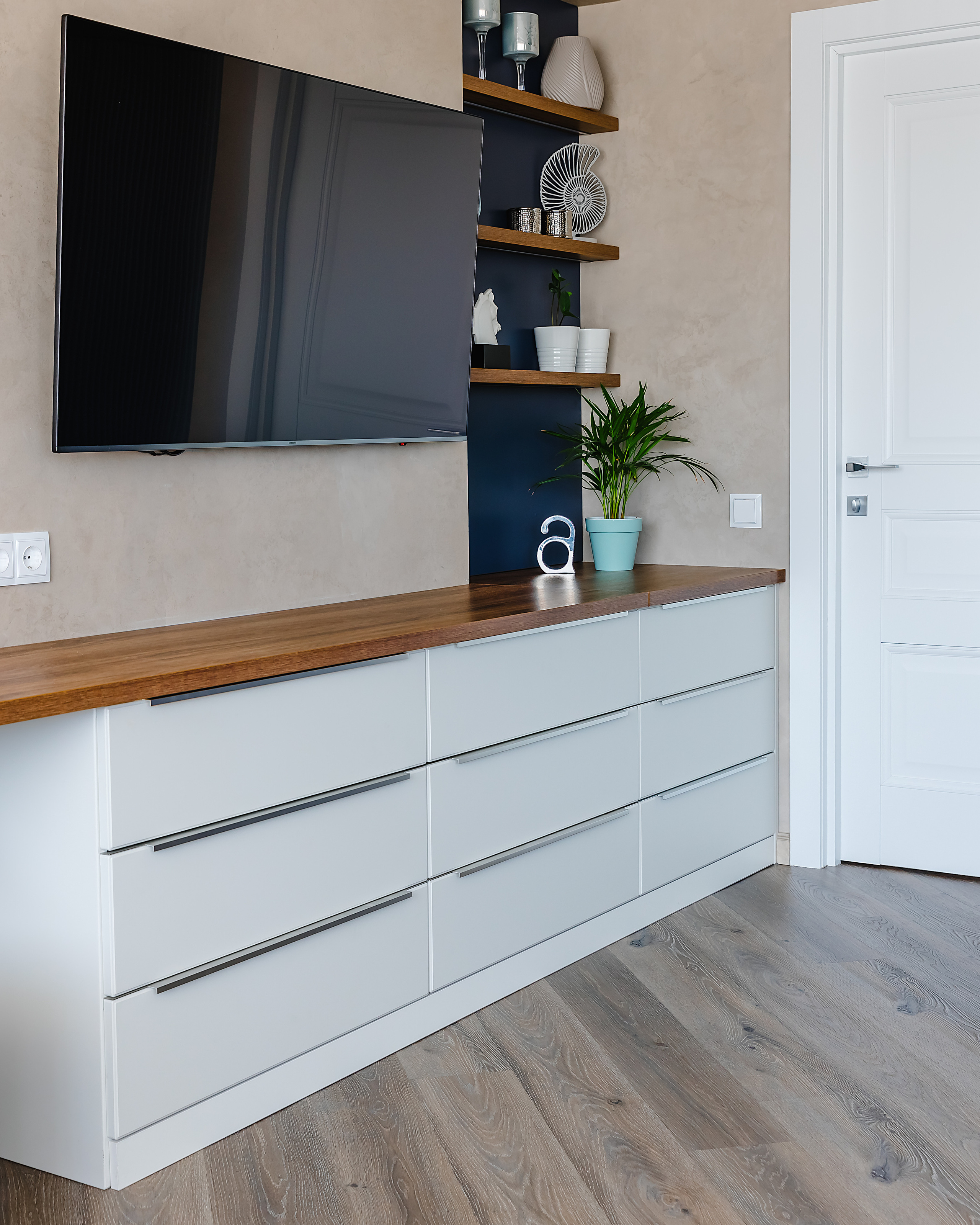 Тобольская. Фотограф и видеограф в Улан-Удэ: Аюна Габагуева и Артём Шаханов