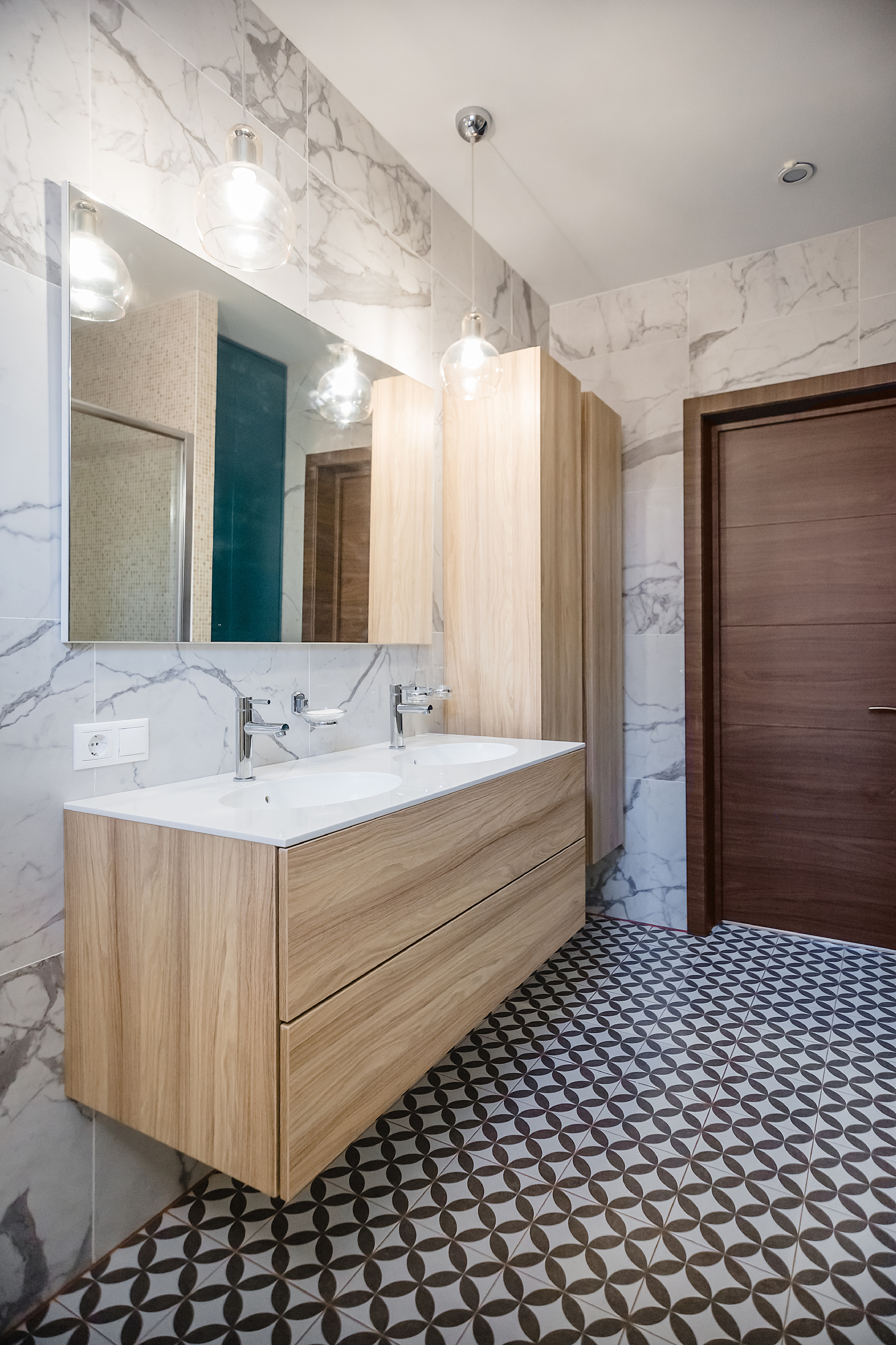 Мирная. Фотограф и видеограф в Улан-Удэ: Аюна Габагуева и Артём Шаханов