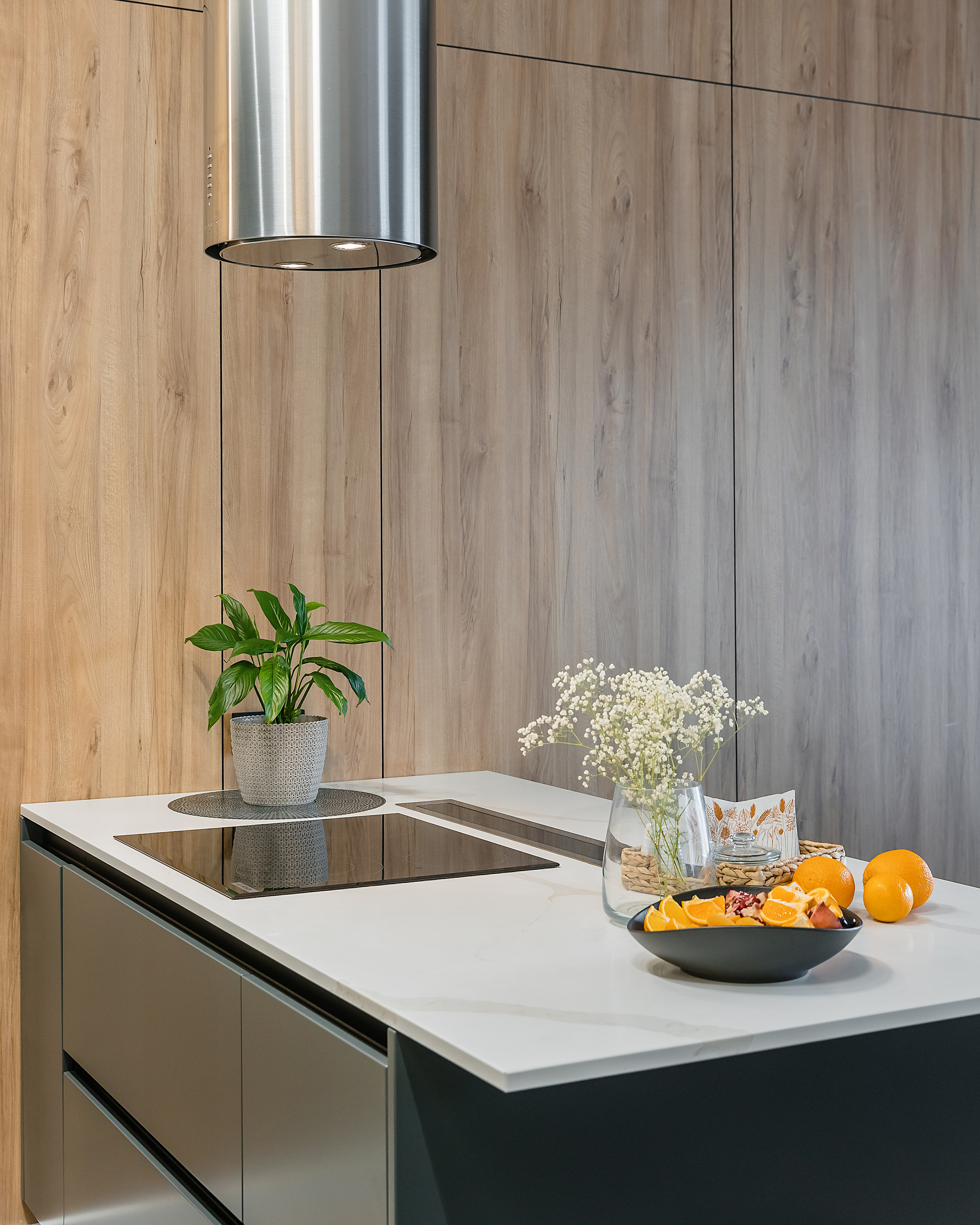 Дом на Тобольской. Фотограф и видеограф в Улан-Удэ: Аюна Габагуева и Артём Шаханов