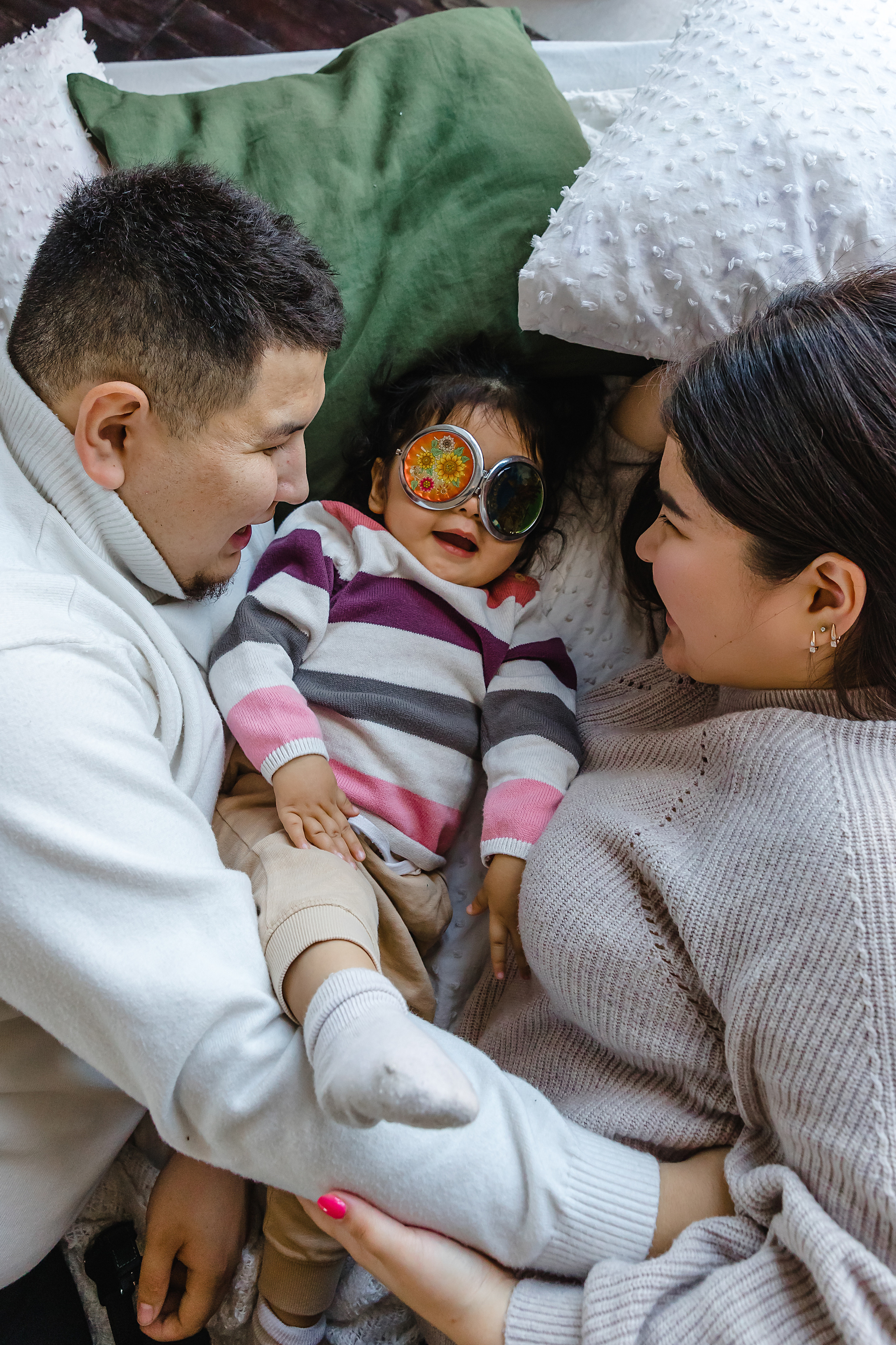 Пуговка @adisa_sma1 и её надёжный тыл. Фотограф и видеограф в Улан-Удэ: Аюна Габагуева и Артём Шаханов