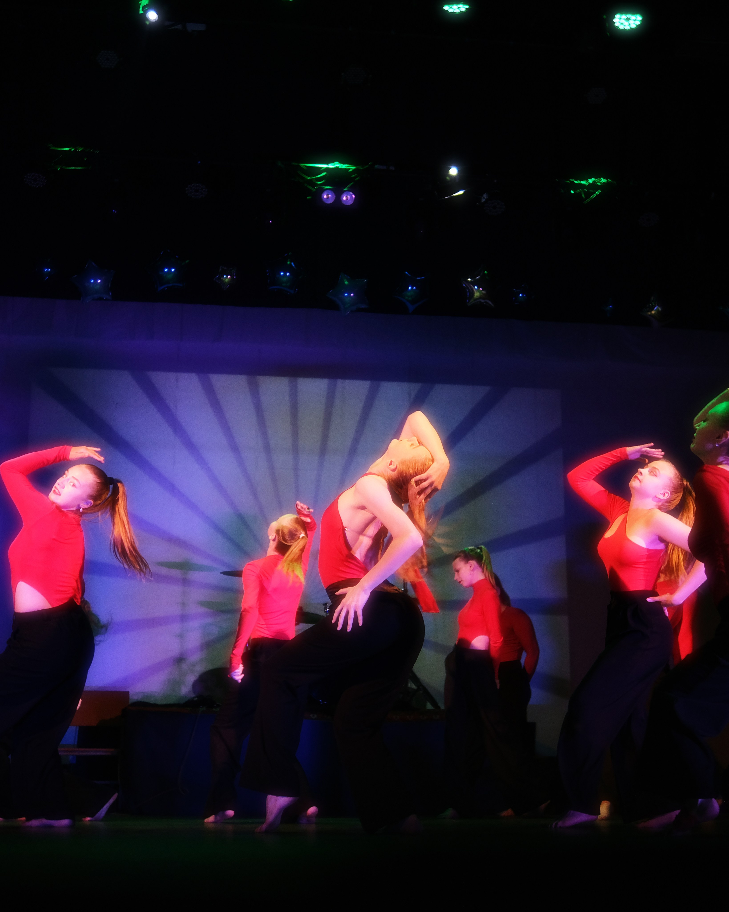 Репортаж отчетного концерта студии танца X-Static. Креативный фотограф и ретушёр в Омске