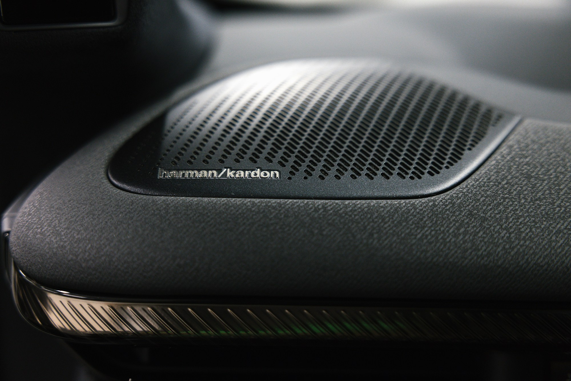 Lynk & Co 900 Ultra 2,0hyb 4WD AT (734 л. с.). Автосалон «Х-Авто»