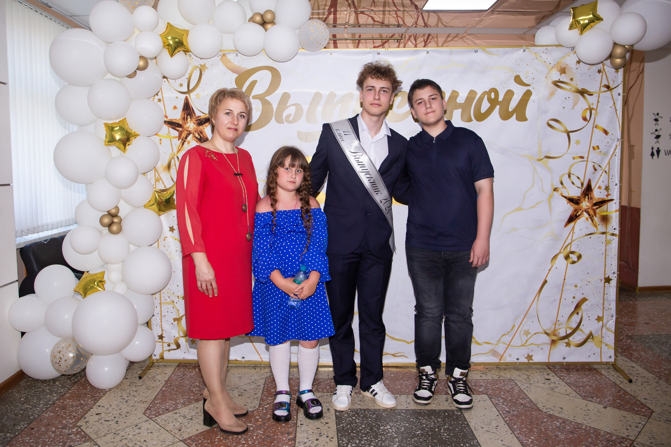 Выпускной. Фотограф Дмитров и МО Валентина Халикова