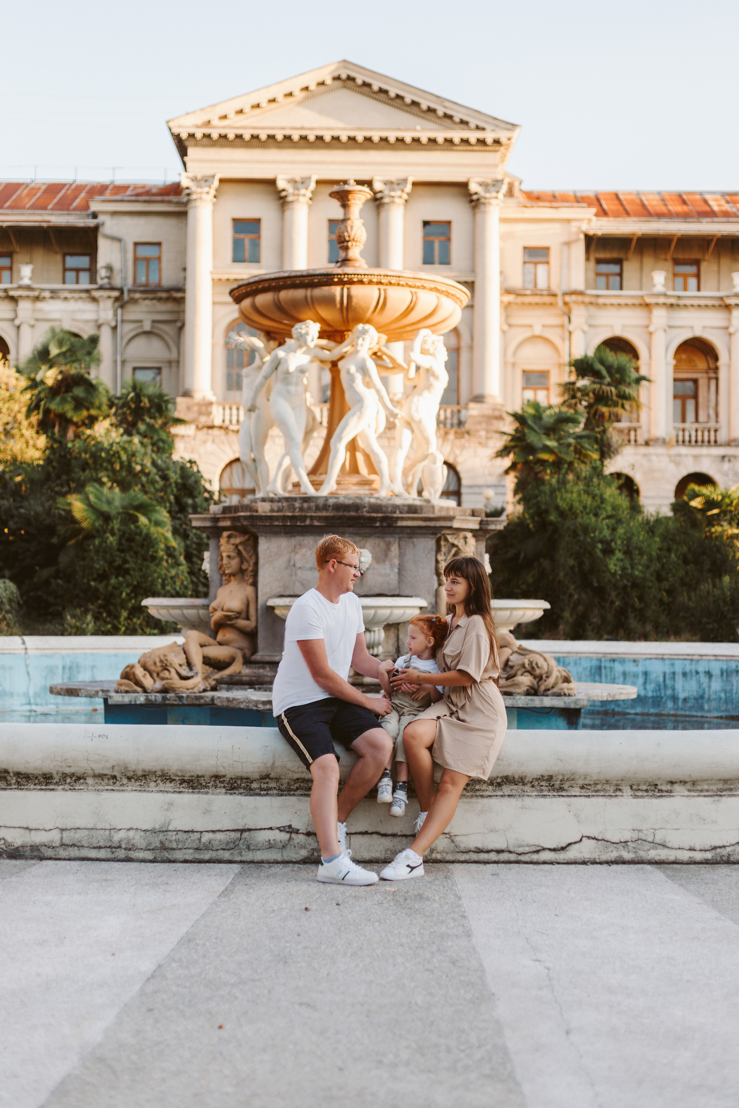 Санаторий Орджоникидзе. Милана Довгаль - семейный фотограф и видеограф  в Адлере и Сочи