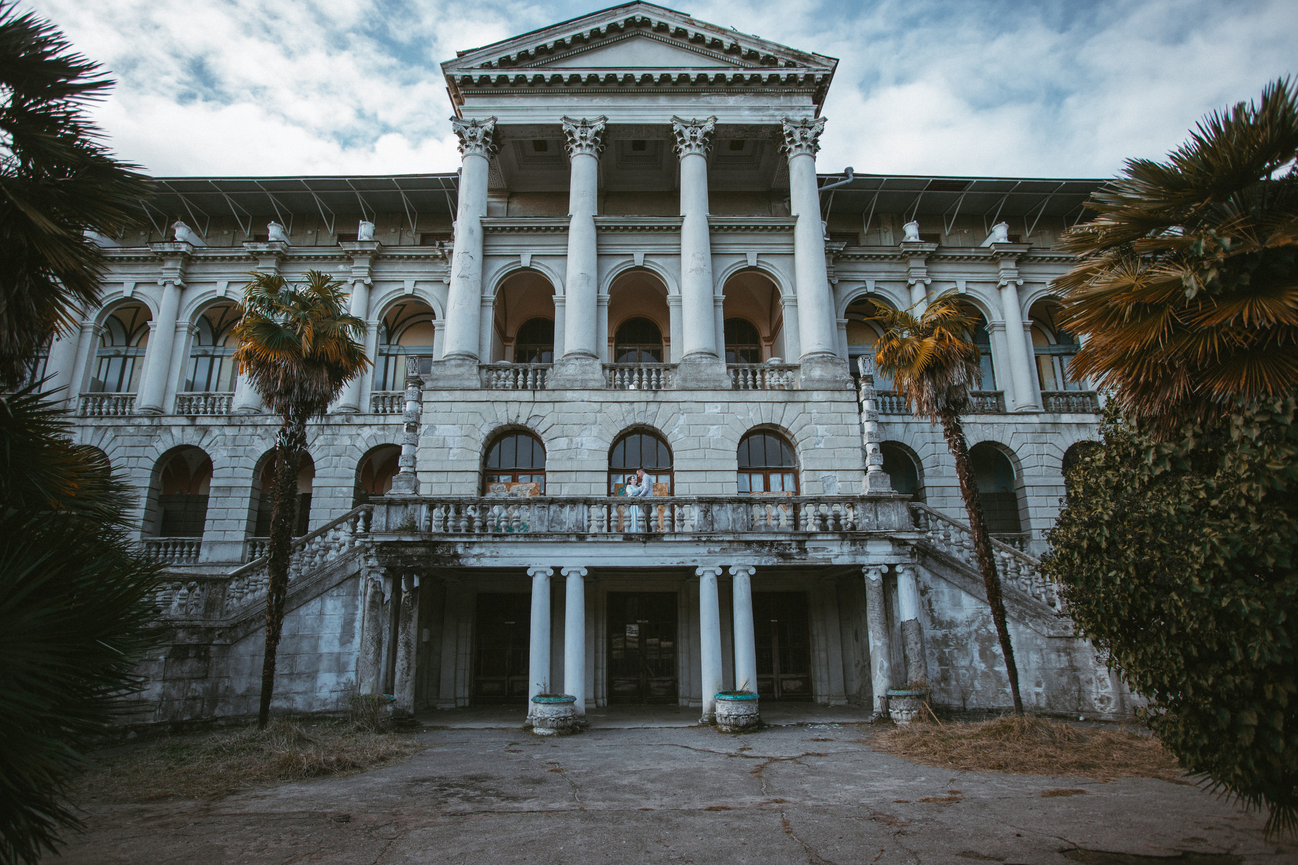 Санаторий Орджоникидзе. Милана Довгаль - семейный фотограф и видеограф  в Адлере и Сочи
