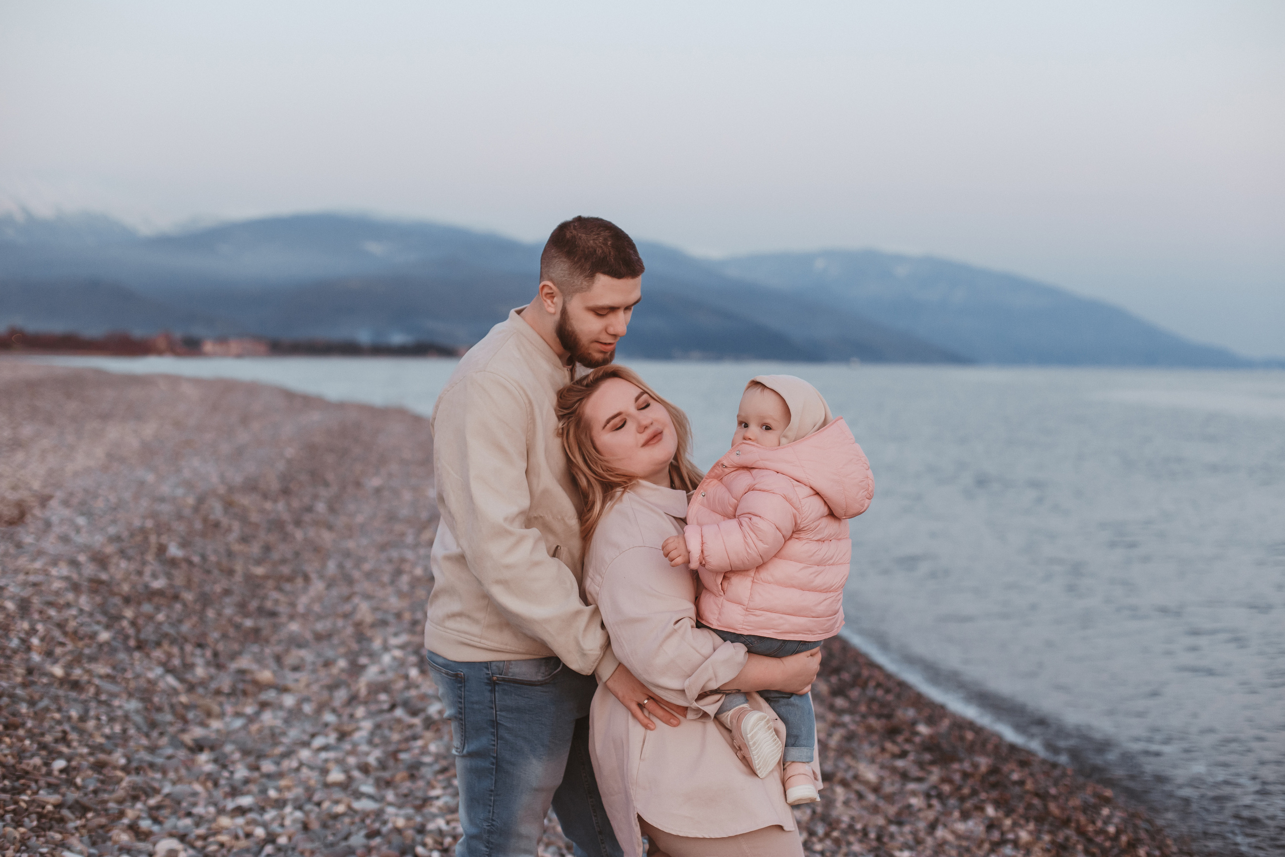 Ксения. Милана Довгаль - семейный фотограф и видеограф  в Адлере и Сочи