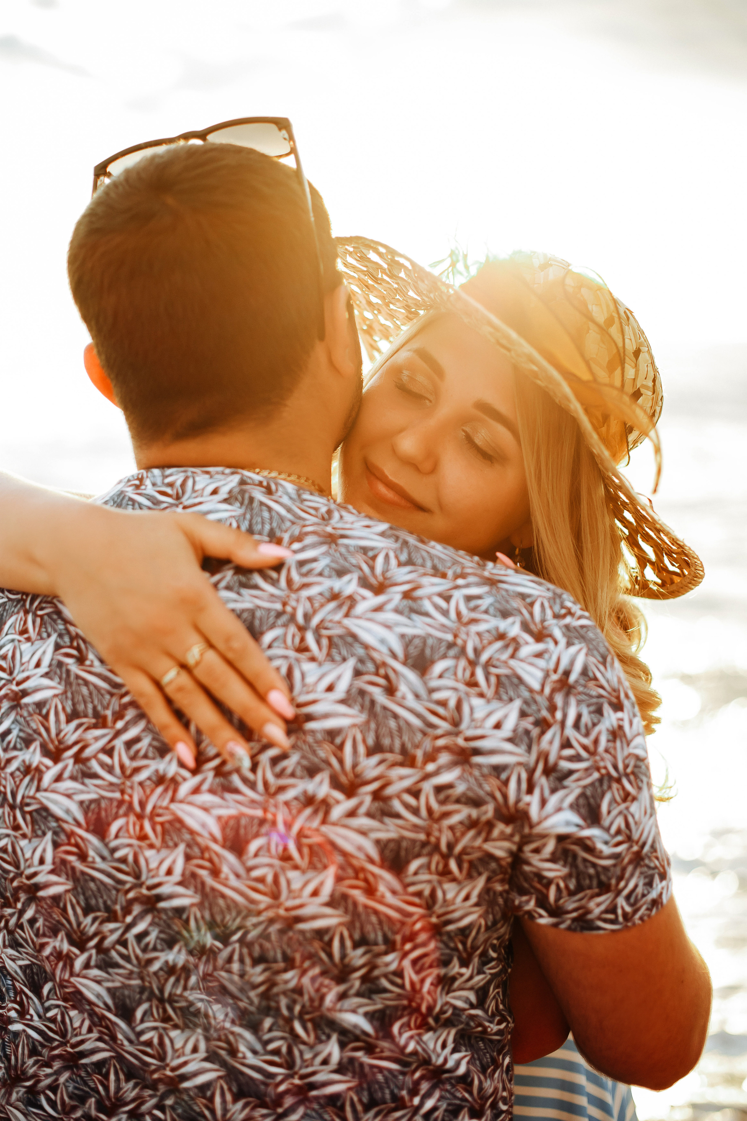 Пляж Мандарин. Милана Довгаль - семейный фотограф и видеограф  в Адлере и Сочи