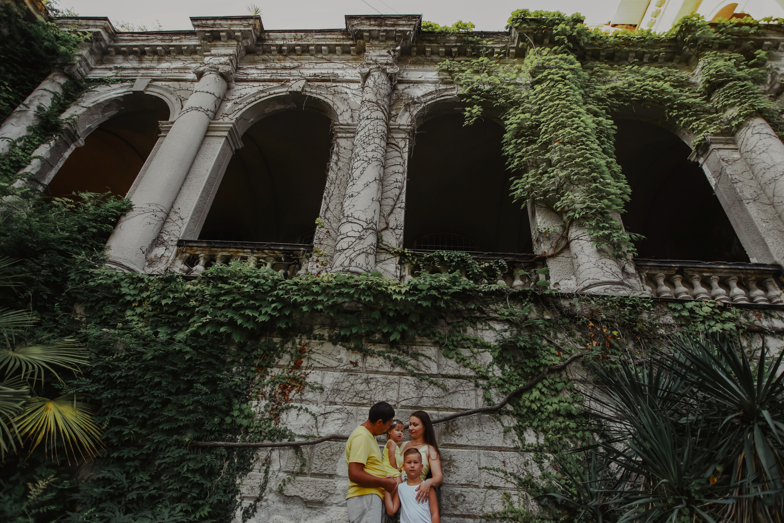 Санаторий Орджоникидзе. Милана Довгаль - семейный фотограф и видеограф  в Адлере и Сочи