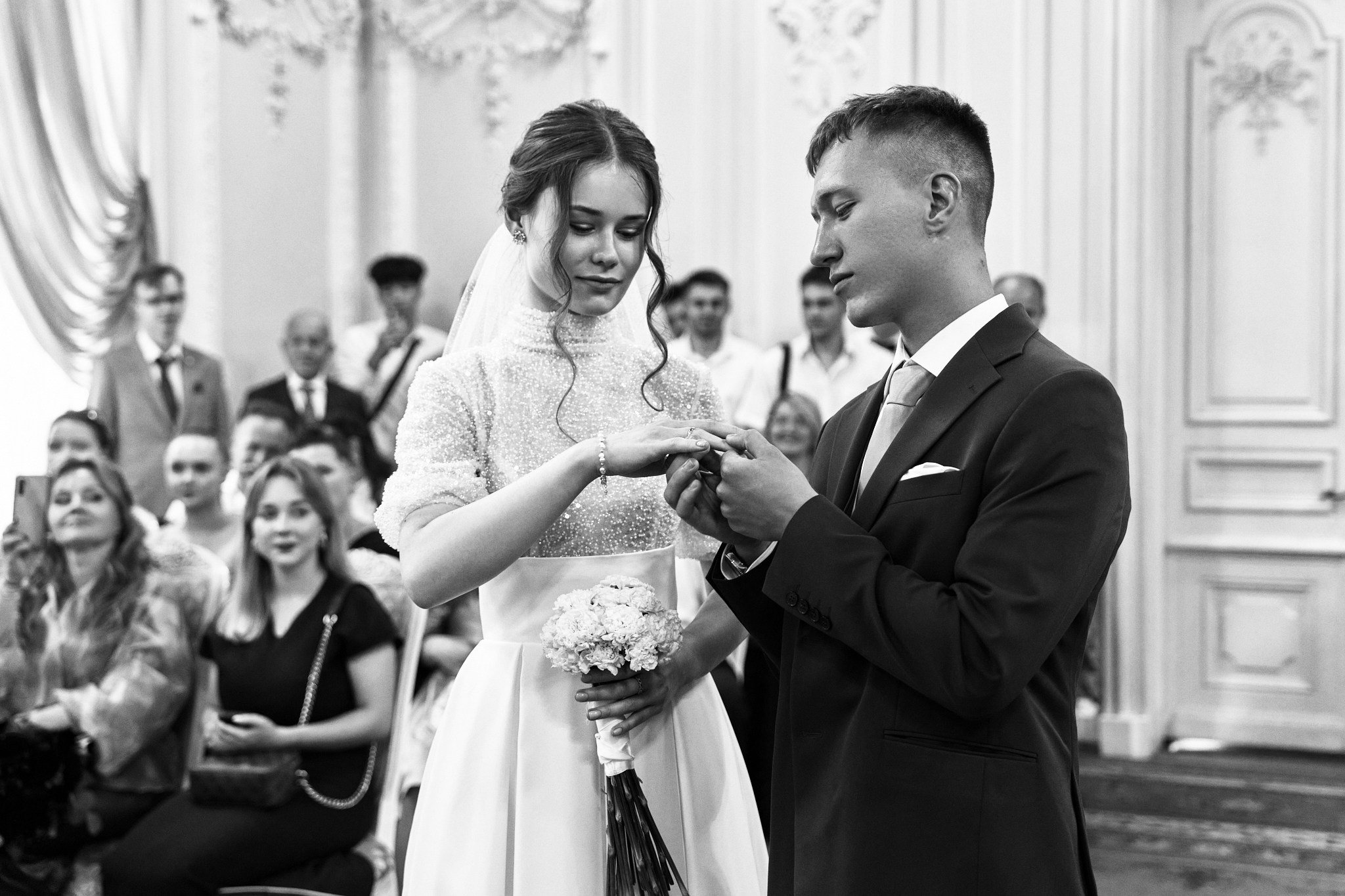 Свадебная фотосессия в парке Санкт-Петербурга