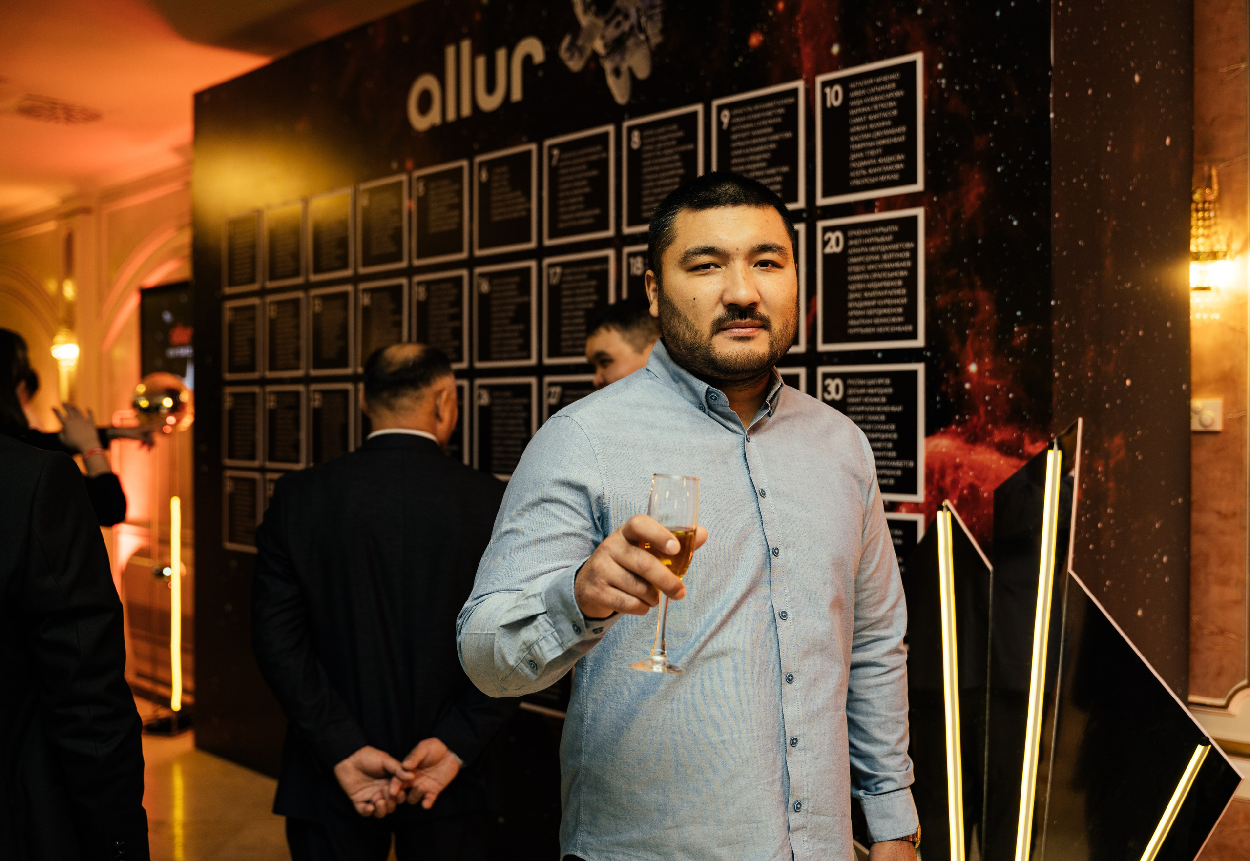 Корпоратив Allure 2023. Репортажный фотограф в Астане — Диана Калтаева, портретный фотограф