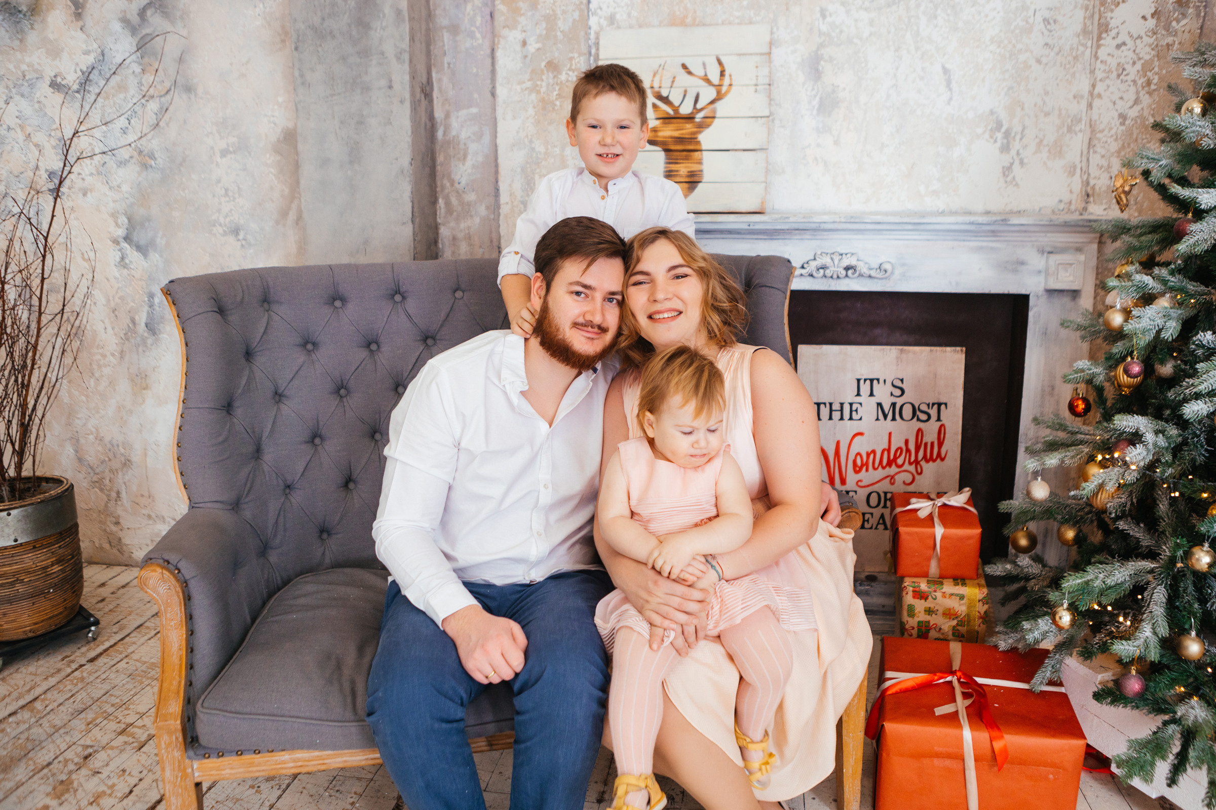 Счастье вчетвером: Семейная фотосессия | Профессиональный фотограф Москва