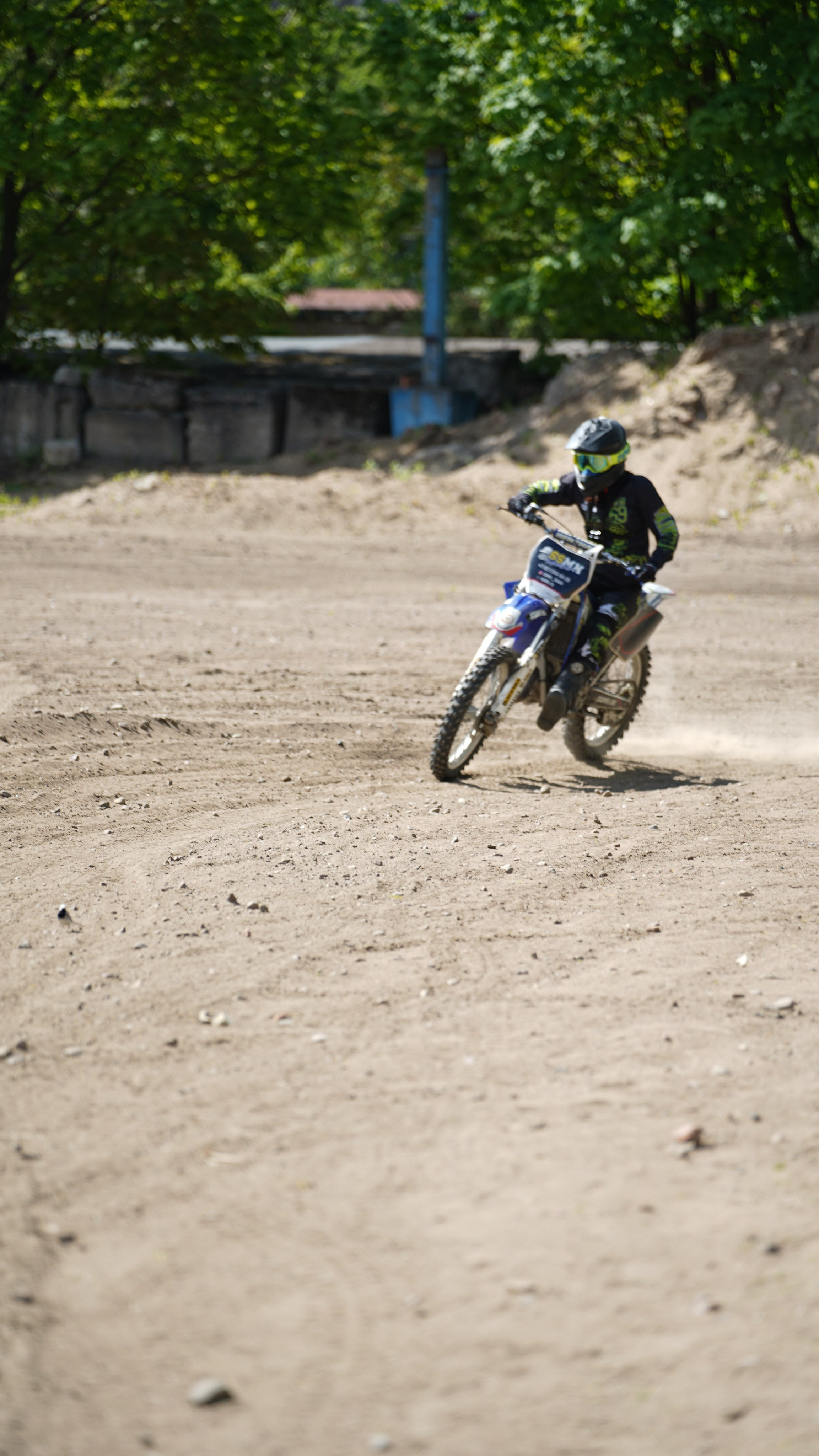 Катя Ли. Графический дизайнер Илья Левченко