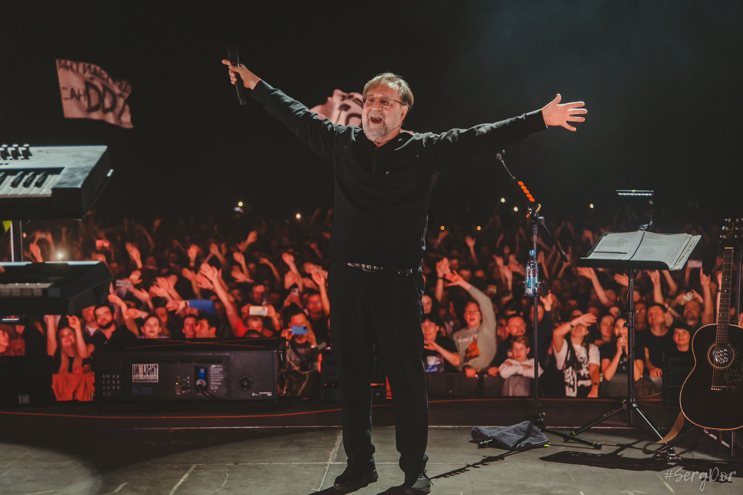 ДДТ, DDT, Ереван, 03.11.2024, СКК, Спортивно-концертный комплекс имени Карена Демирчяна, Երևան, Армения, большой концерт, 3 ноября 2024 года, Юрий Шевчук, SergDor, #SergDor