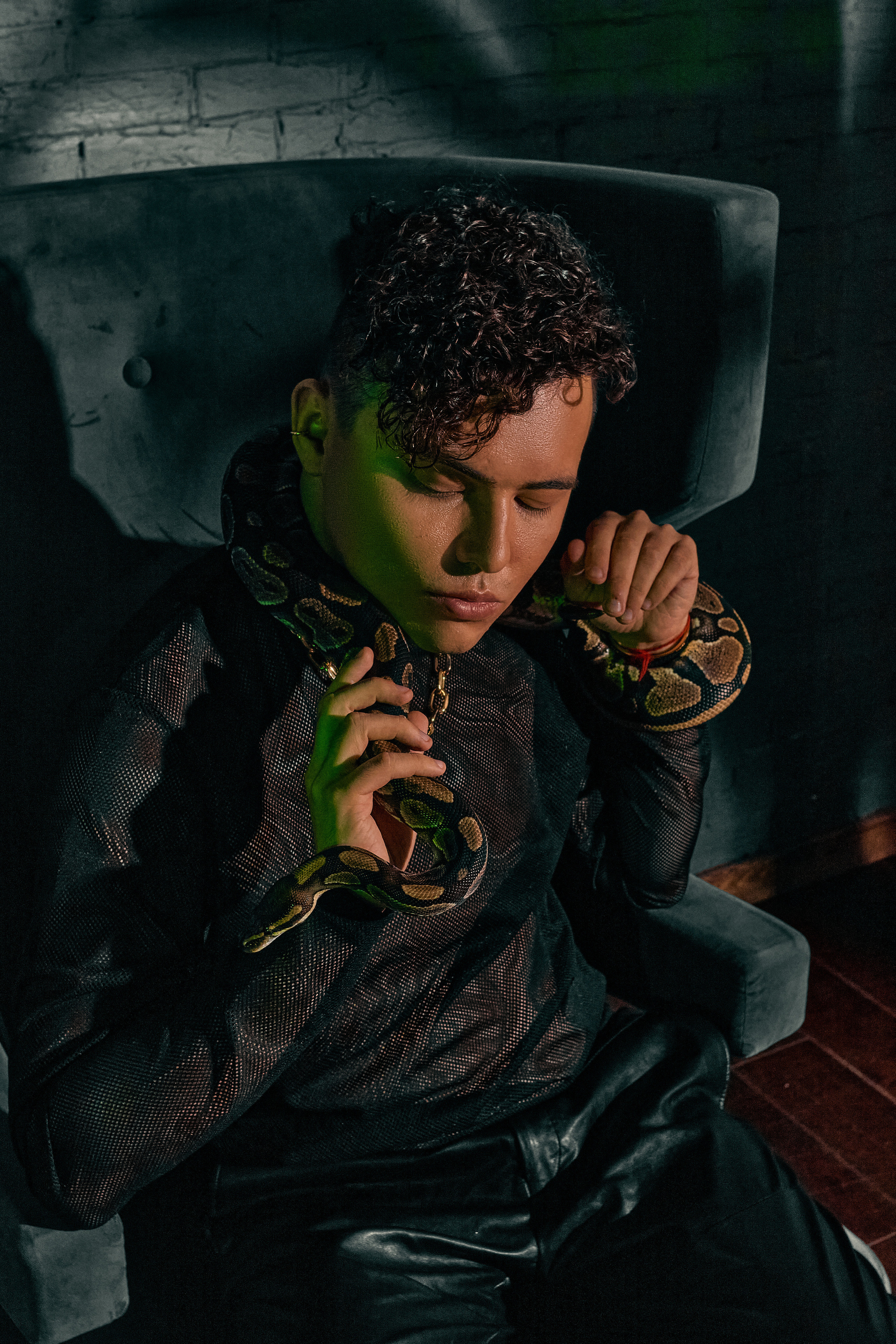 ARTEM x SERPENT. ANDY KIN Мужской и ню-фотограф в Москве