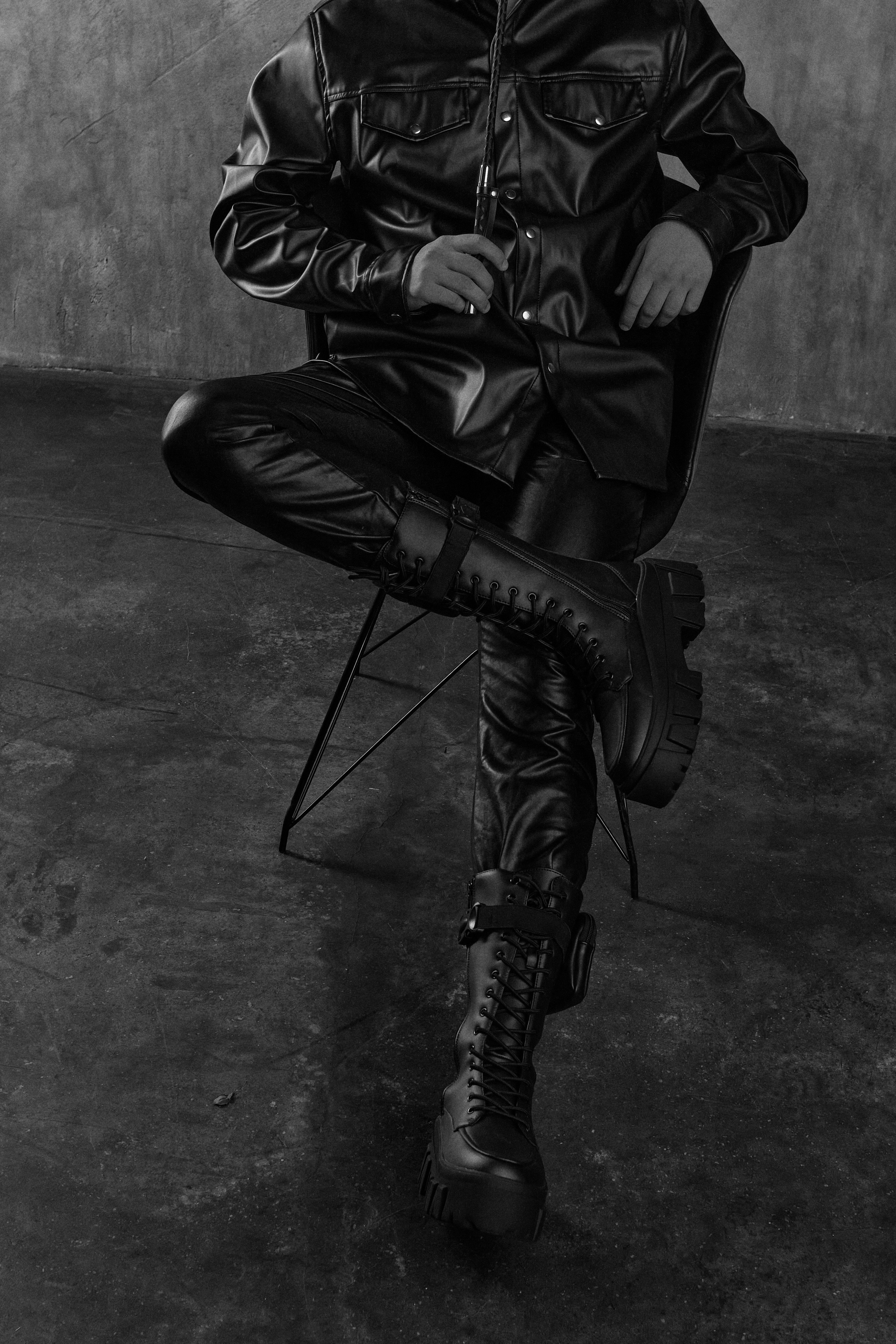 ARTEM x TOMOFFINLAND. ANDY KIN Мужской и ню-фотограф в Москве