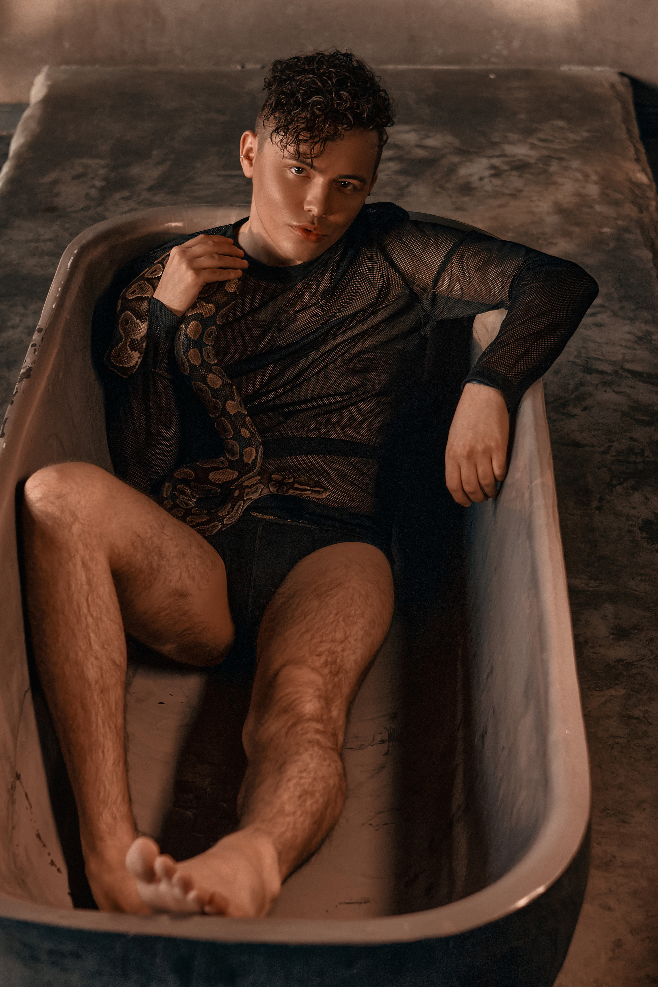 ARTEM x SERPENT. ANDY KIN Мужской и ню-фотограф в Москве