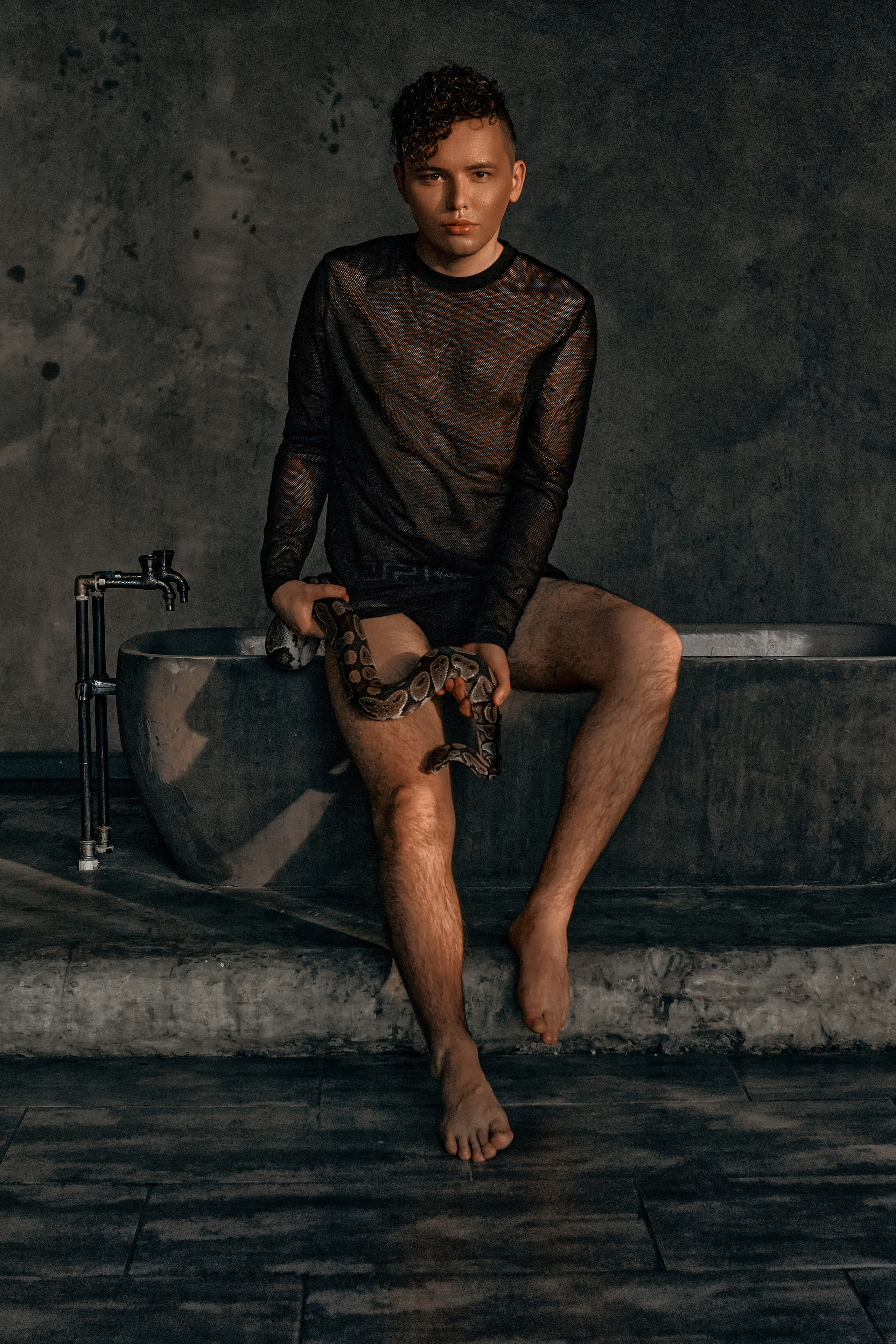 ARTEM x SERPENT. ANDY KIN Мужской и ню-фотограф в Москве