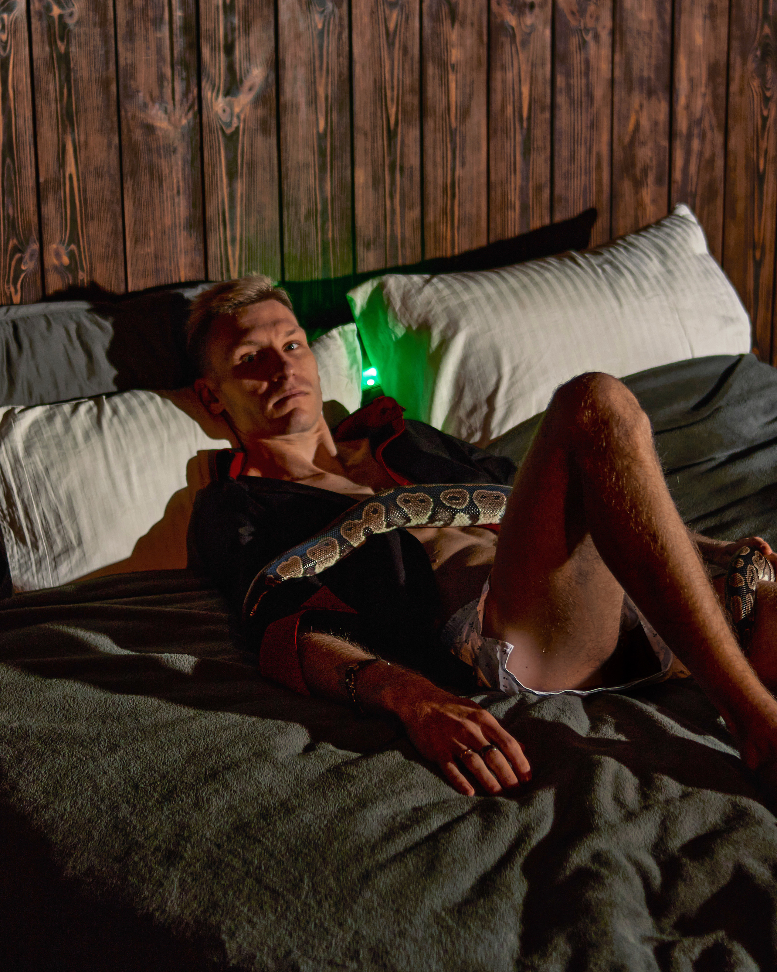 DENIS x SERPENT. ANDY KIN Мужской и ню-фотограф в Москве