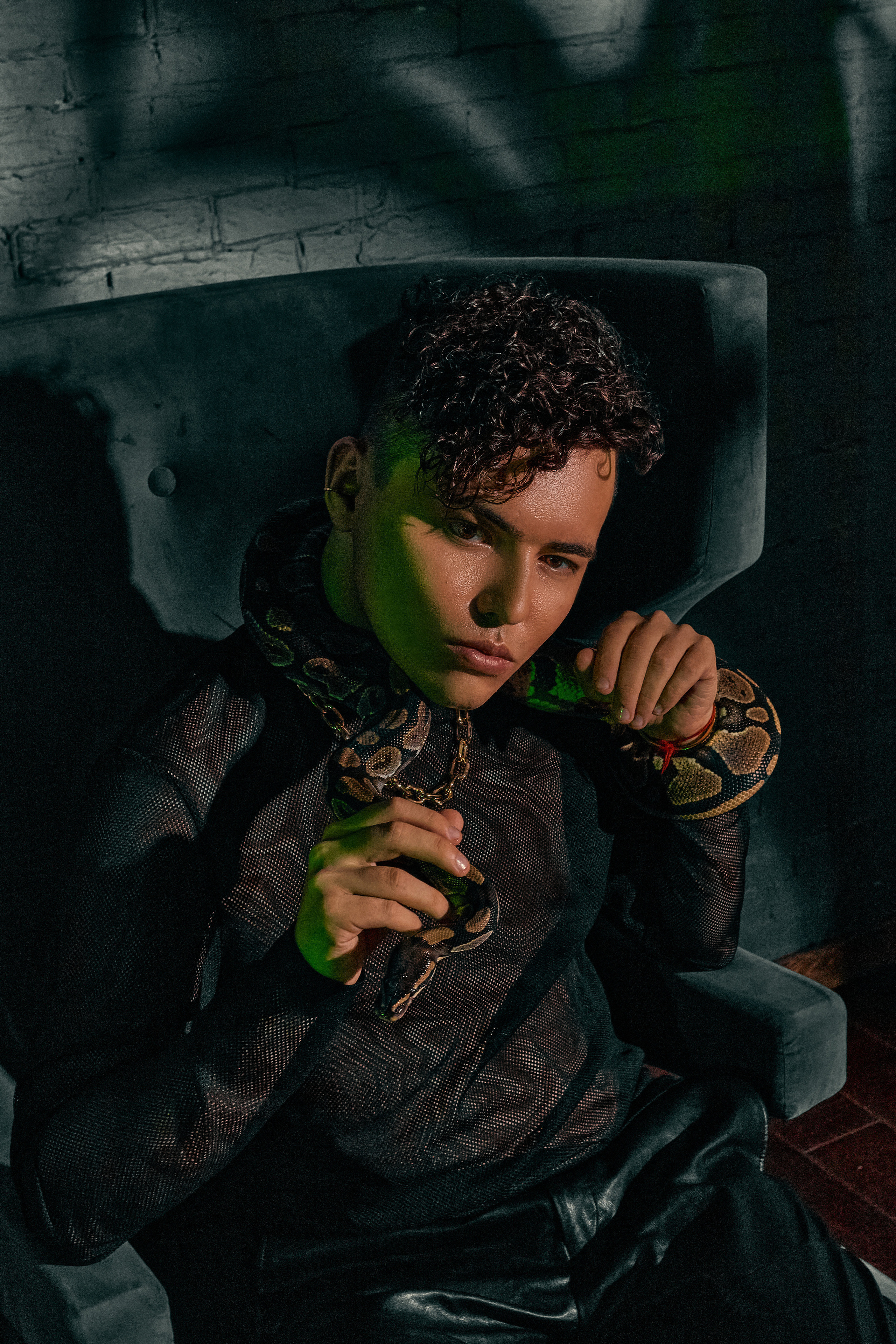 ARTEM x SERPENT. ANDY KIN Мужской и ню-фотограф в Москве