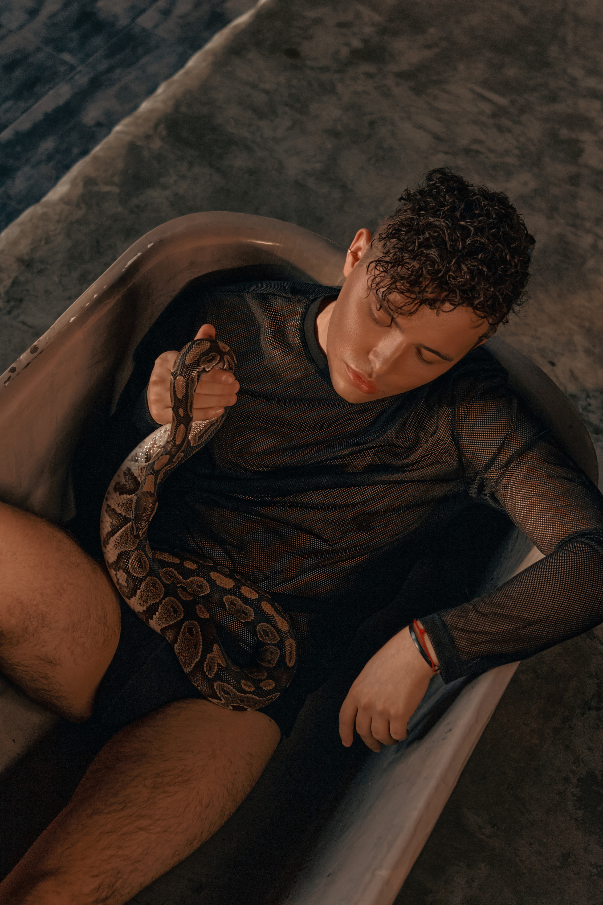 ARTEM x SERPENT. ANDY KIN Мужской и ню-фотограф в Москве