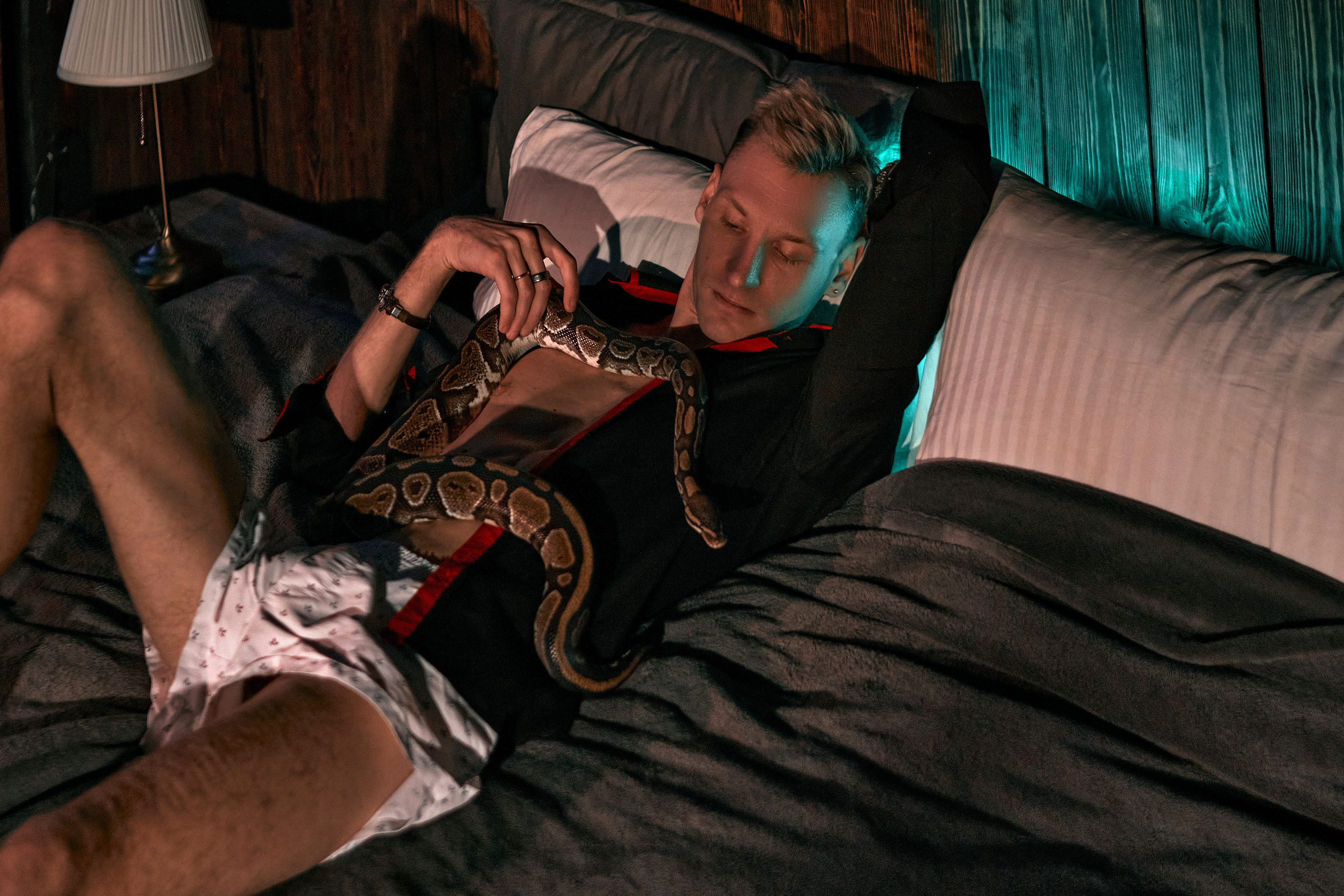 DENIS x SERPENT. ANDY KIN Мужской и ню-фотограф в Москве