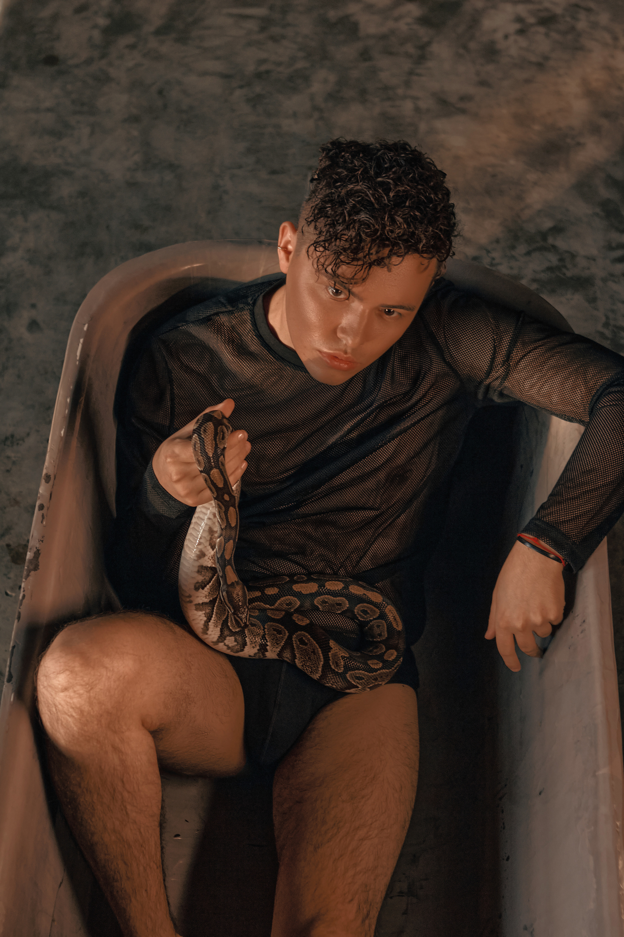 ARTEM x SERPENT. ANDY KIN Мужской и ню-фотограф в Москве