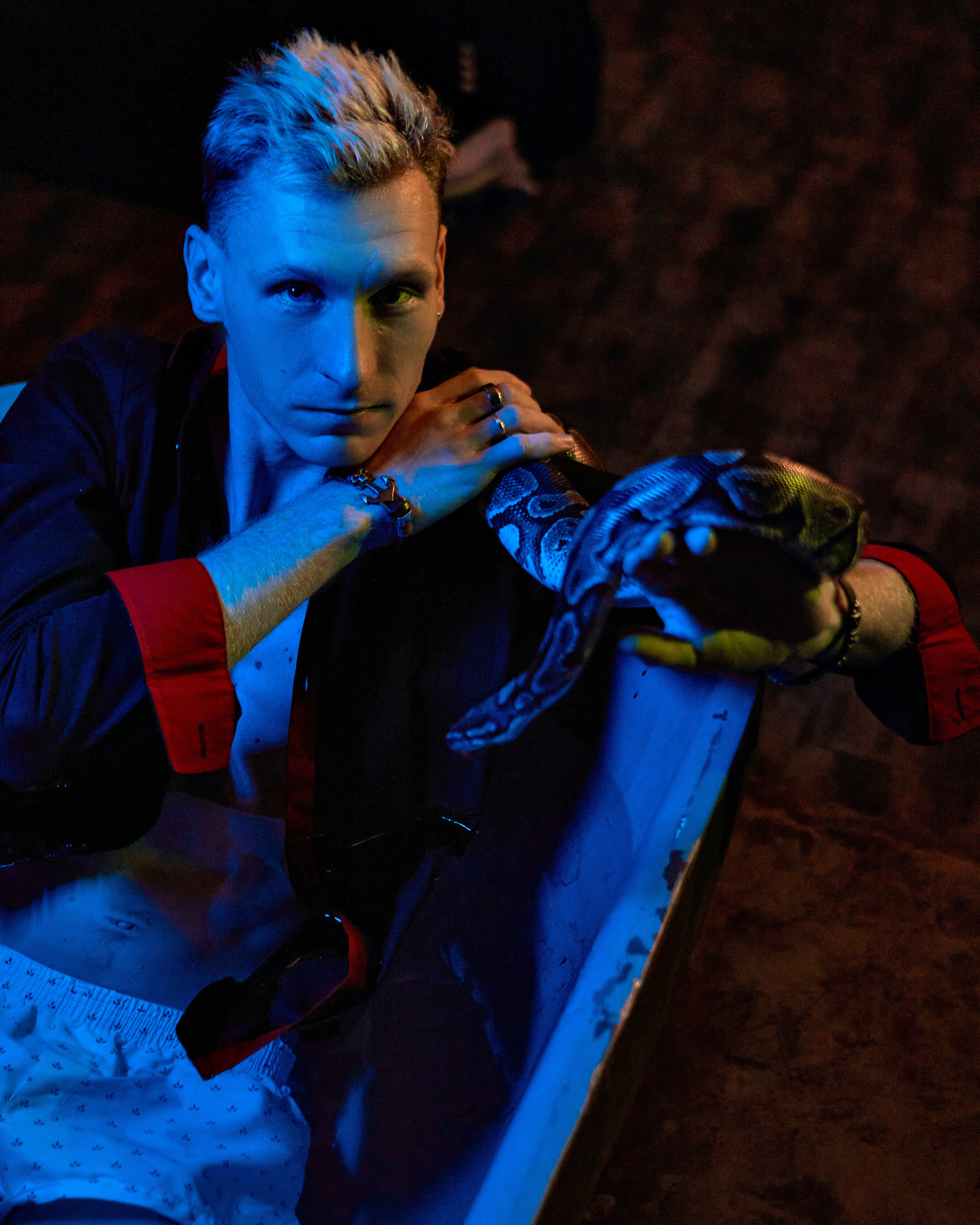 DENIS x SERPENT. ANDY KIN Мужской и ню-фотограф в Москве