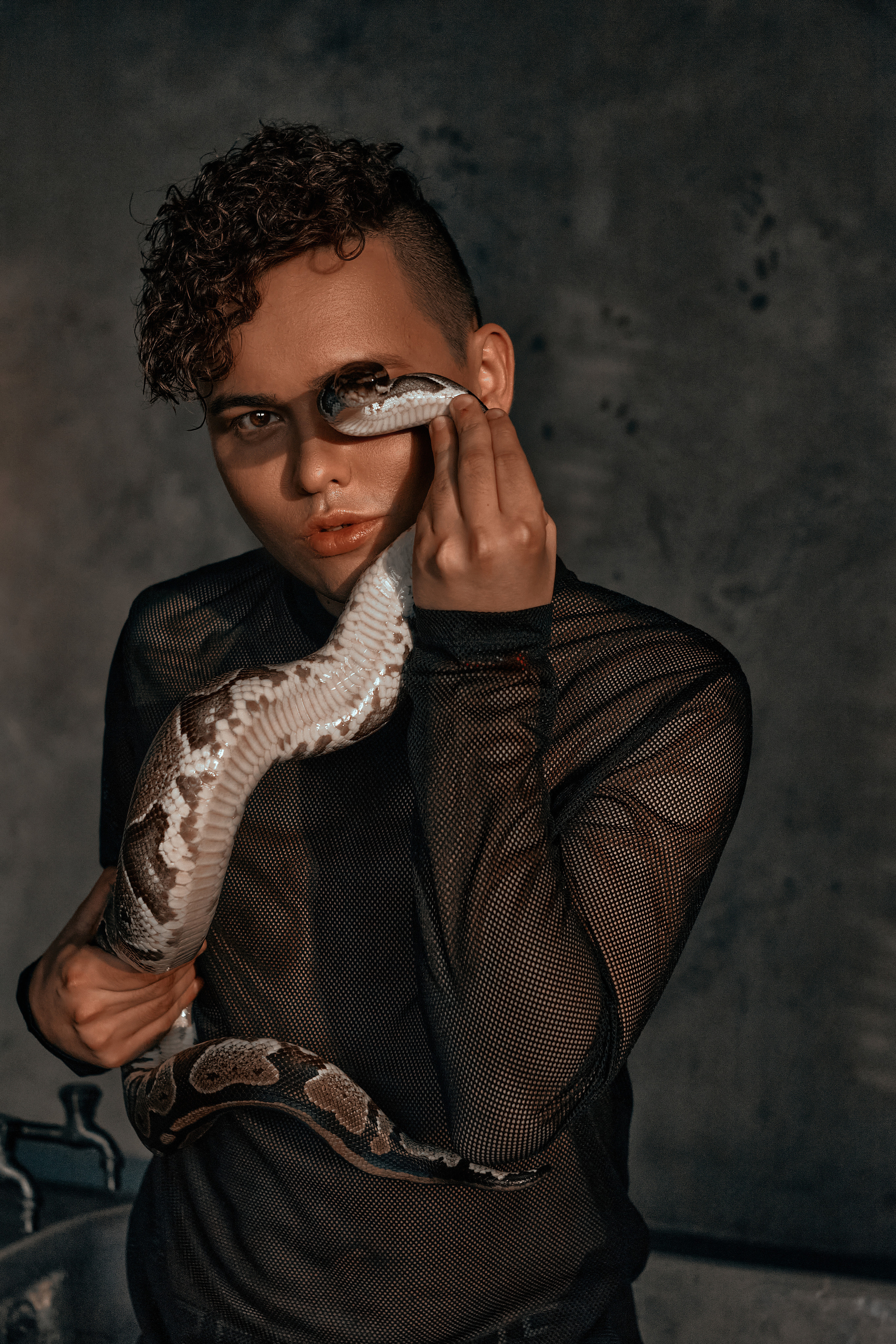 ARTEM x SERPENT. ANDY KIN Мужской и ню-фотограф в Москве