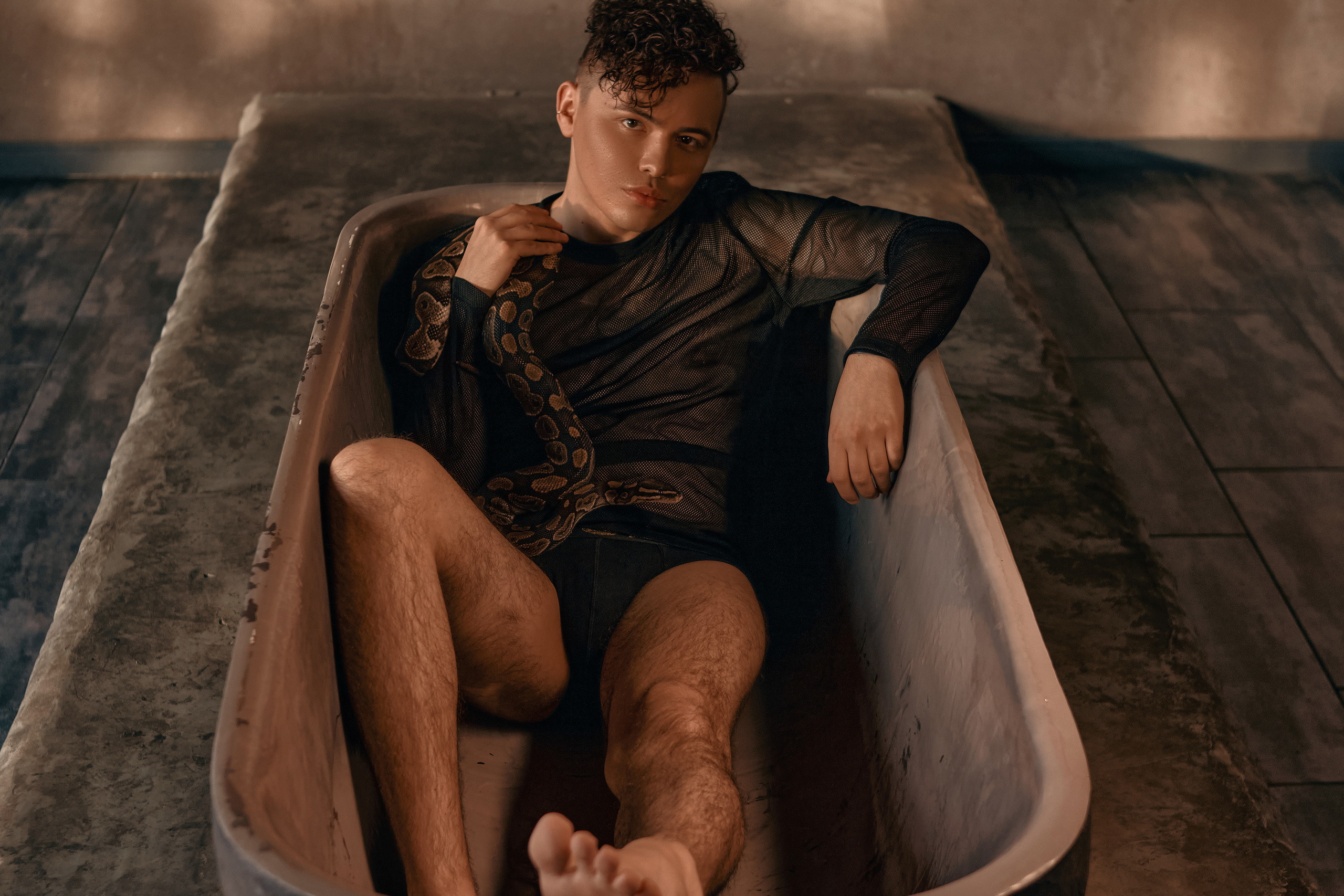 ARTEM x SERPENT. ANDY KIN Мужской и ню-фотограф в Москве