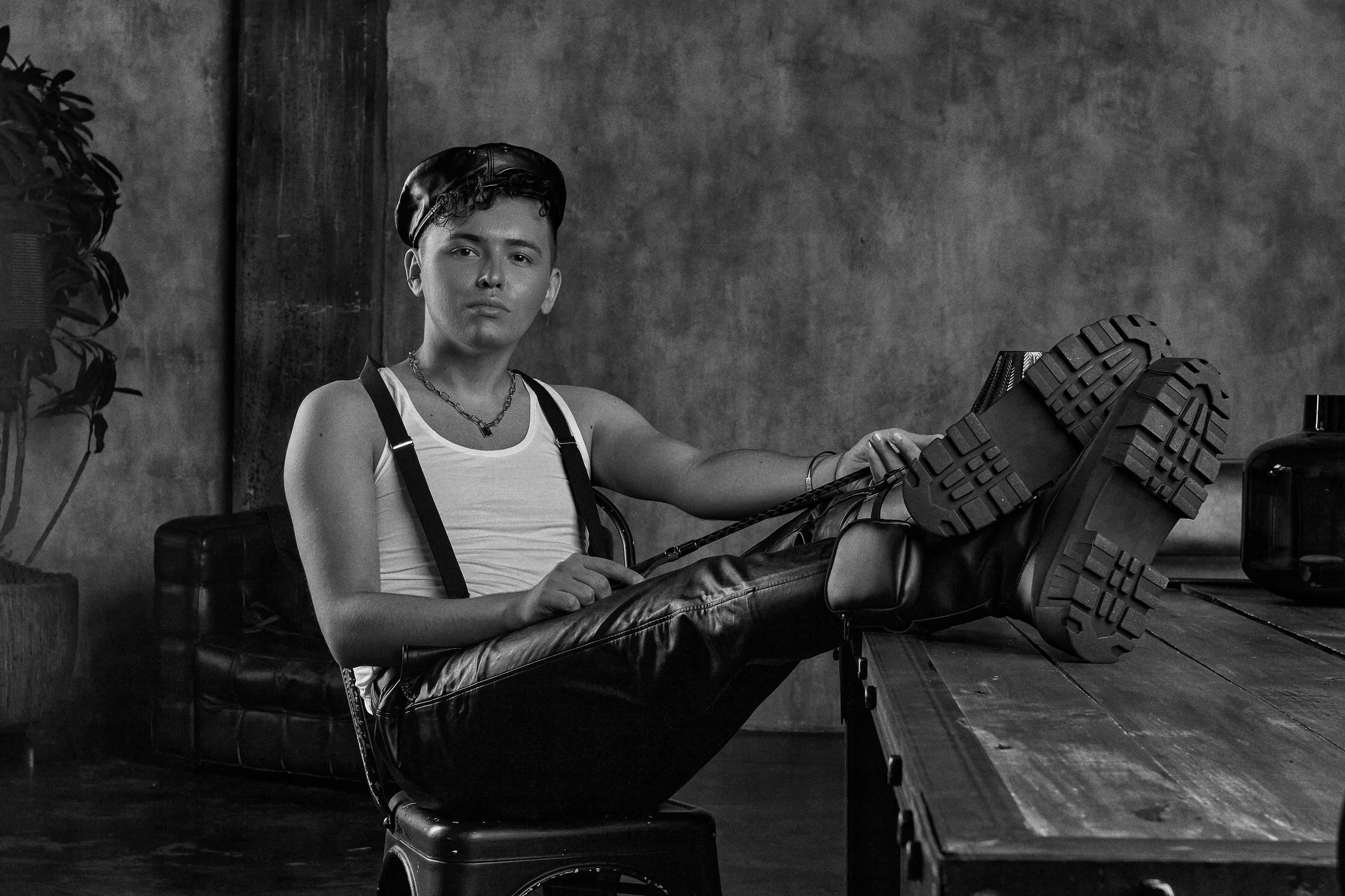 ARTEM x TOMOFFINLAND. ANDY KIN Мужской и ню-фотограф в Москве