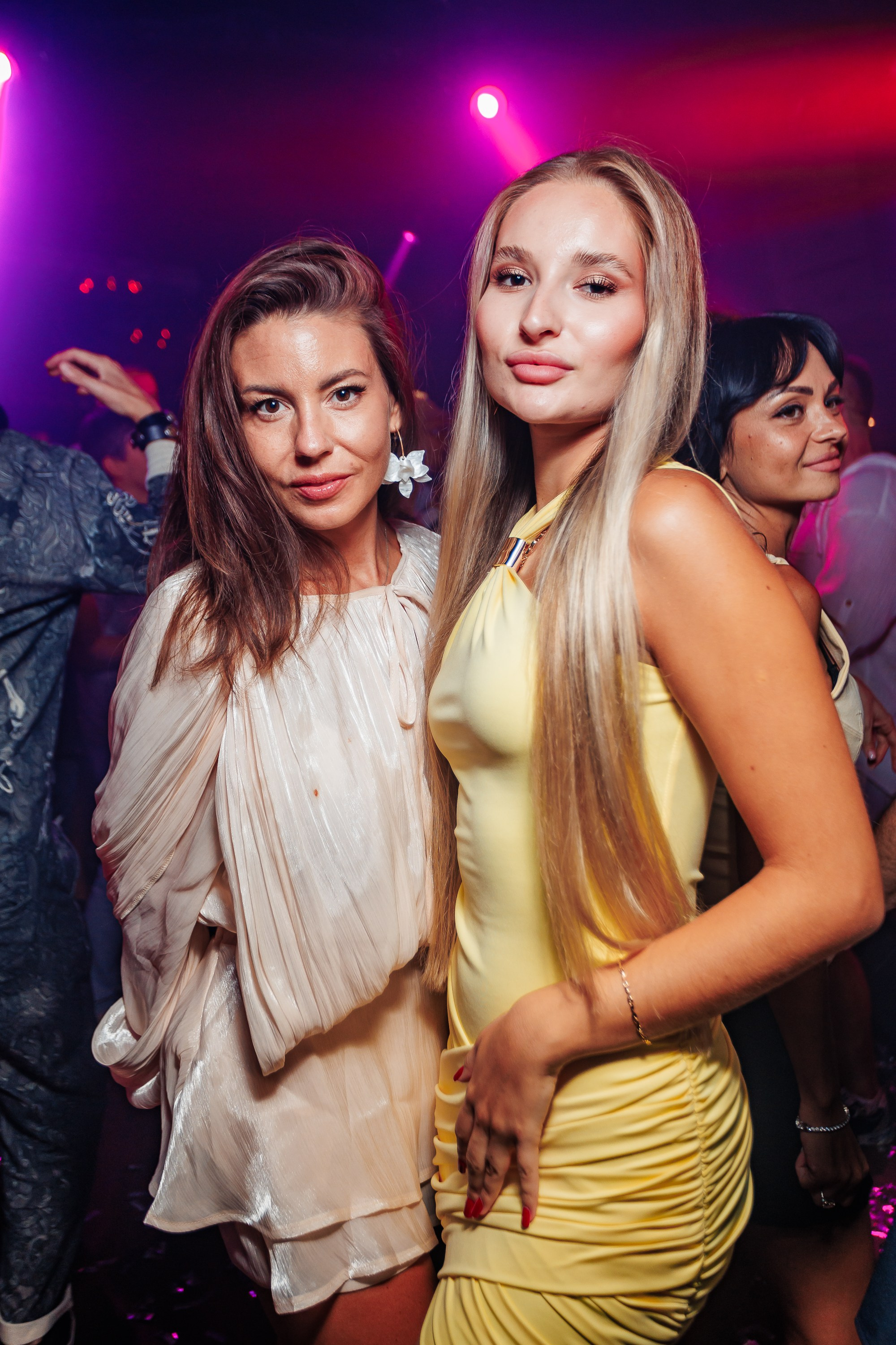 «Юлия Волкова"_Чайка на пляже_Ялта_2.08.2025 г. Аминов Руслан | Фотограф