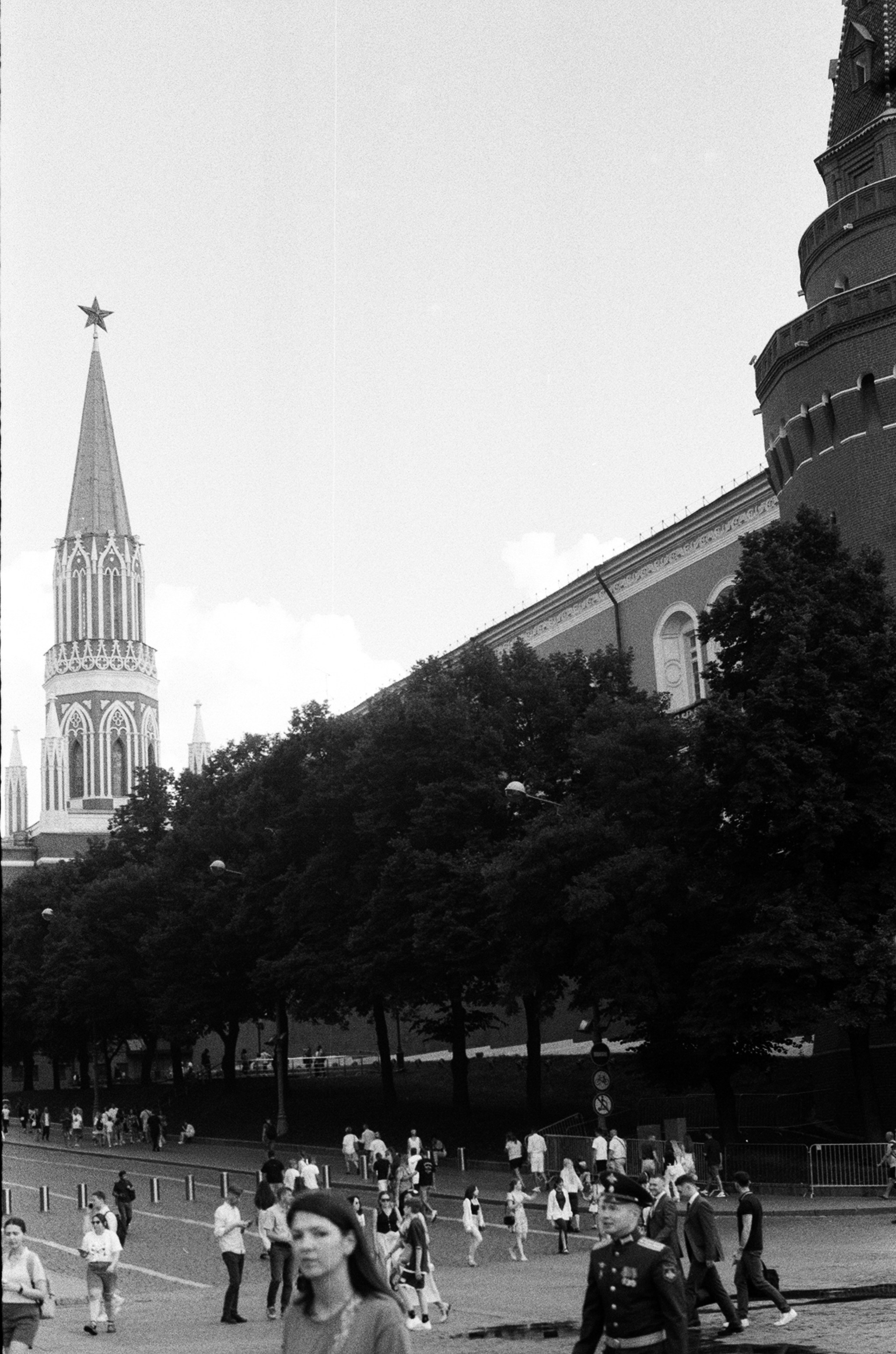 Альбом пленочных ЧБ-фото. Репортажный и семейный фотограф — Шелихов Сергей