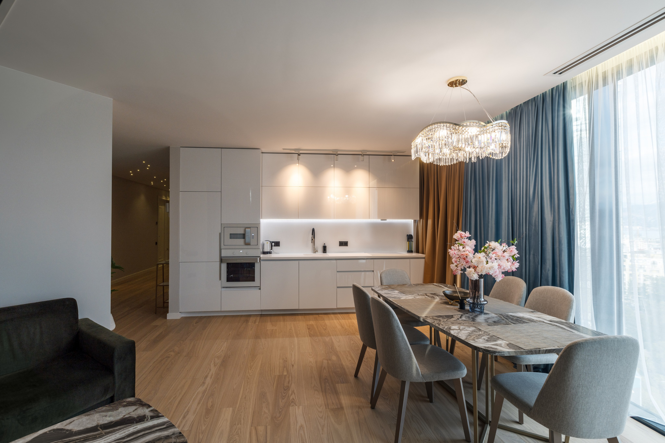 BELLEVUE RESIDENCE by HILTON. Режиссёр, клипмейкер, фотограф — Андрей Охота