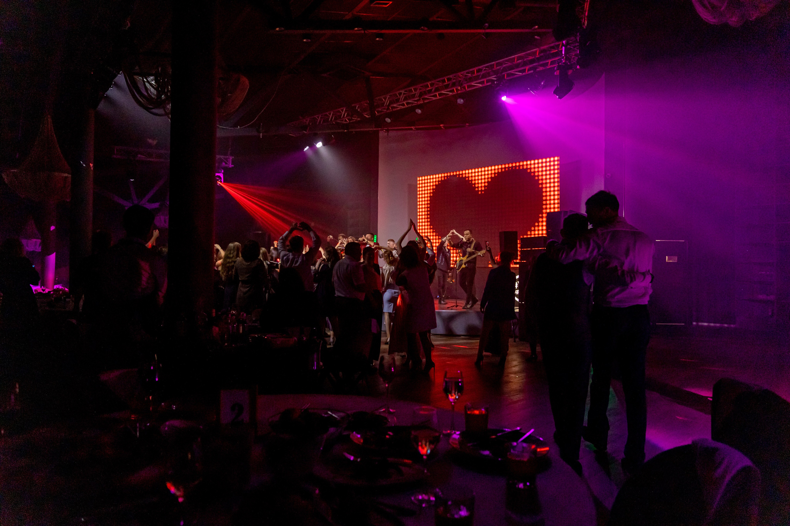 Репортажная фотосъёмка корпоративного мероприятия. Фотограф на праздник, корпоратив, День Рождения и Юбилей в г. Санкт-Петербурге Алексей Анкушев