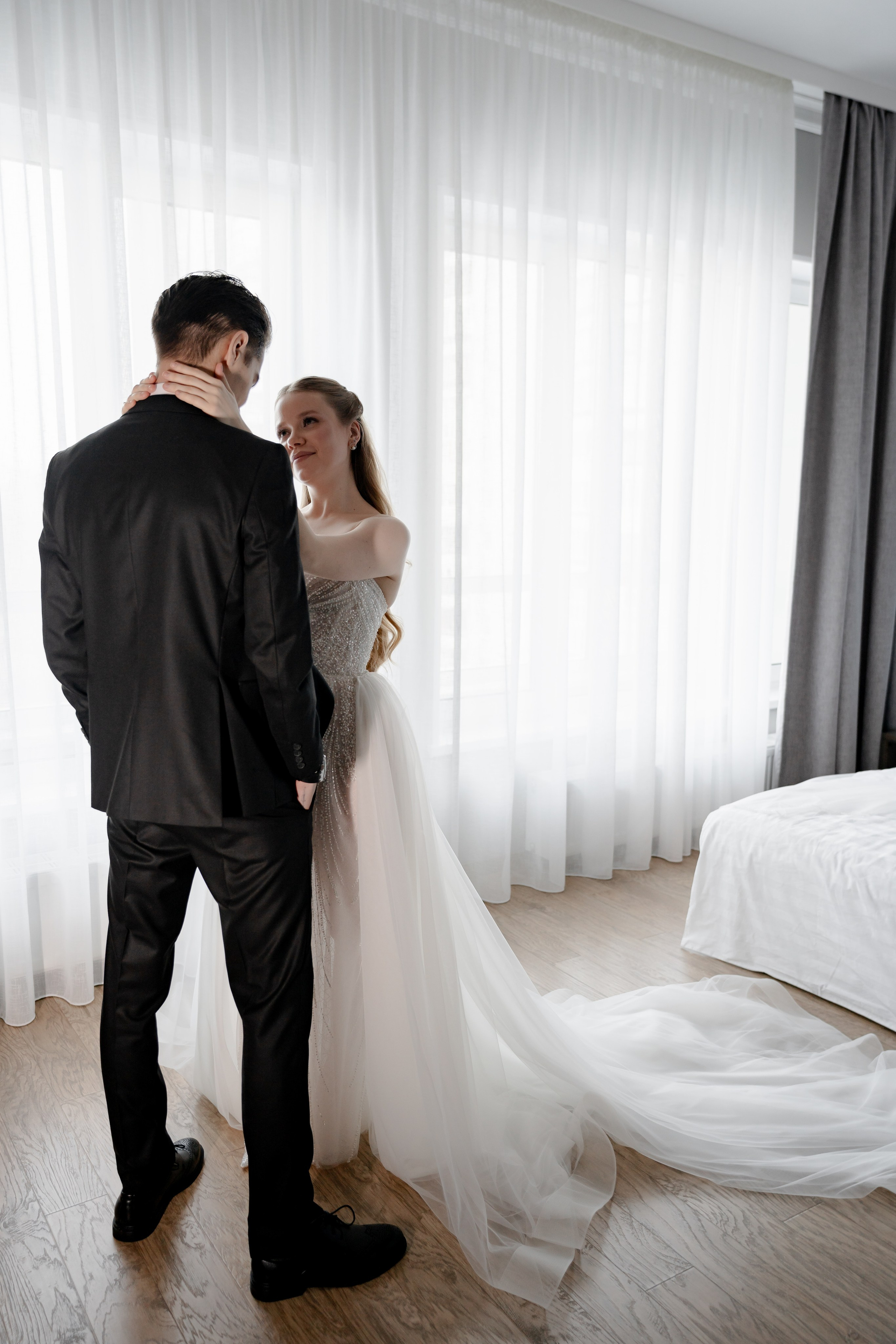 СВАДЕБНАЯ СЬЕМКА СБОРОВ В ОТЕЛЕ И ВЫЕЗД НА ЦЕРЕМОНИЮ (СНЯТО В СИБИРЕ В НИЖНЕВАРТОВСКЕ). Профессиональный фотограф, Санкт-Петербург — Виктория Богомолова