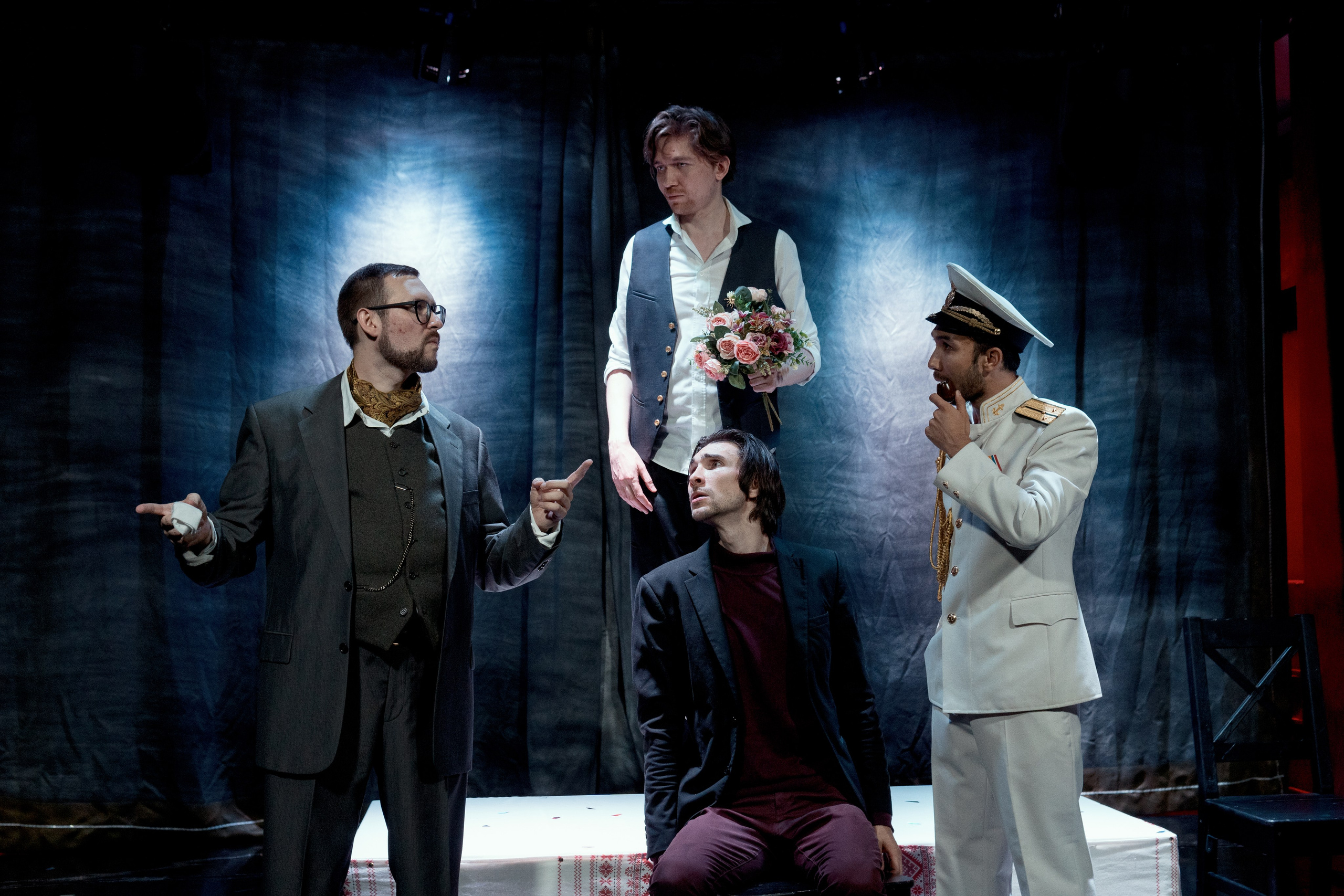 Спектакль «Женитьба». Репортажный и портретный фотограф Андрей Гаровский