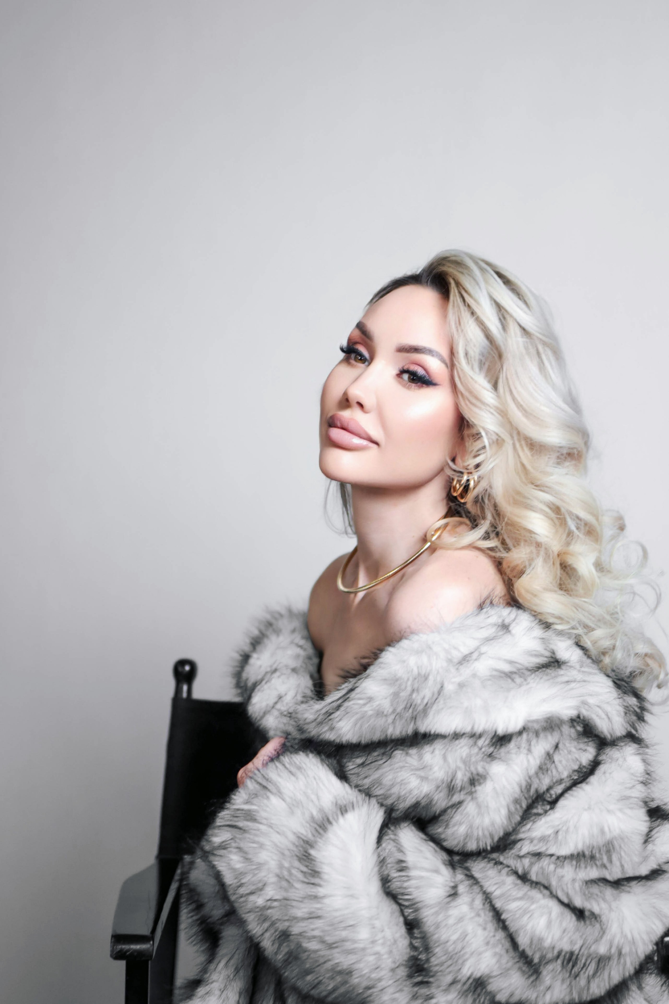 Портфолио штатник. АВТОПОРТРЕТНАЯ. Фотосессия без фотографа. Селфи студия. Сам себе фотограф. Фотостудия Жуковский Раменское