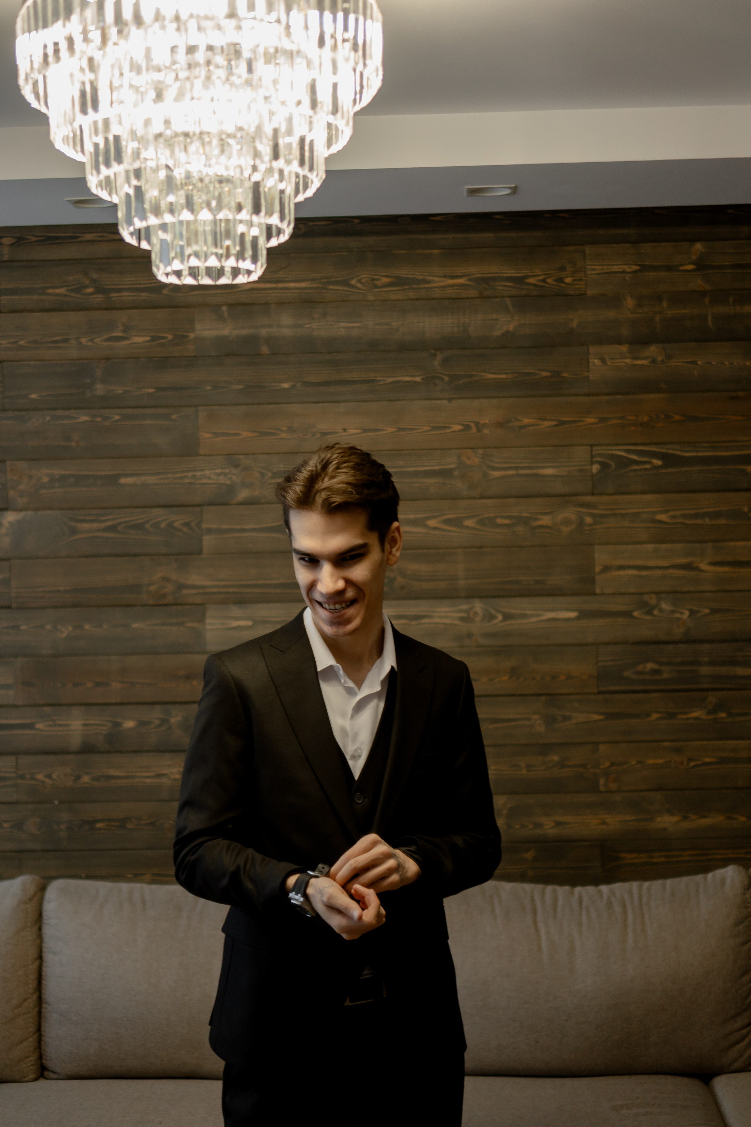 СВАДЕБНАЯ СЬЕМКА СБОРОВ В ОТЕЛЕ И ВЫЕЗД НА ЦЕРЕМОНИЮ (СНЯТО В СИБИРЕ В НИЖНЕВАРТОВСКЕ). Профессиональный фотограф, Санкт-Петербург — Виктория Богомолова