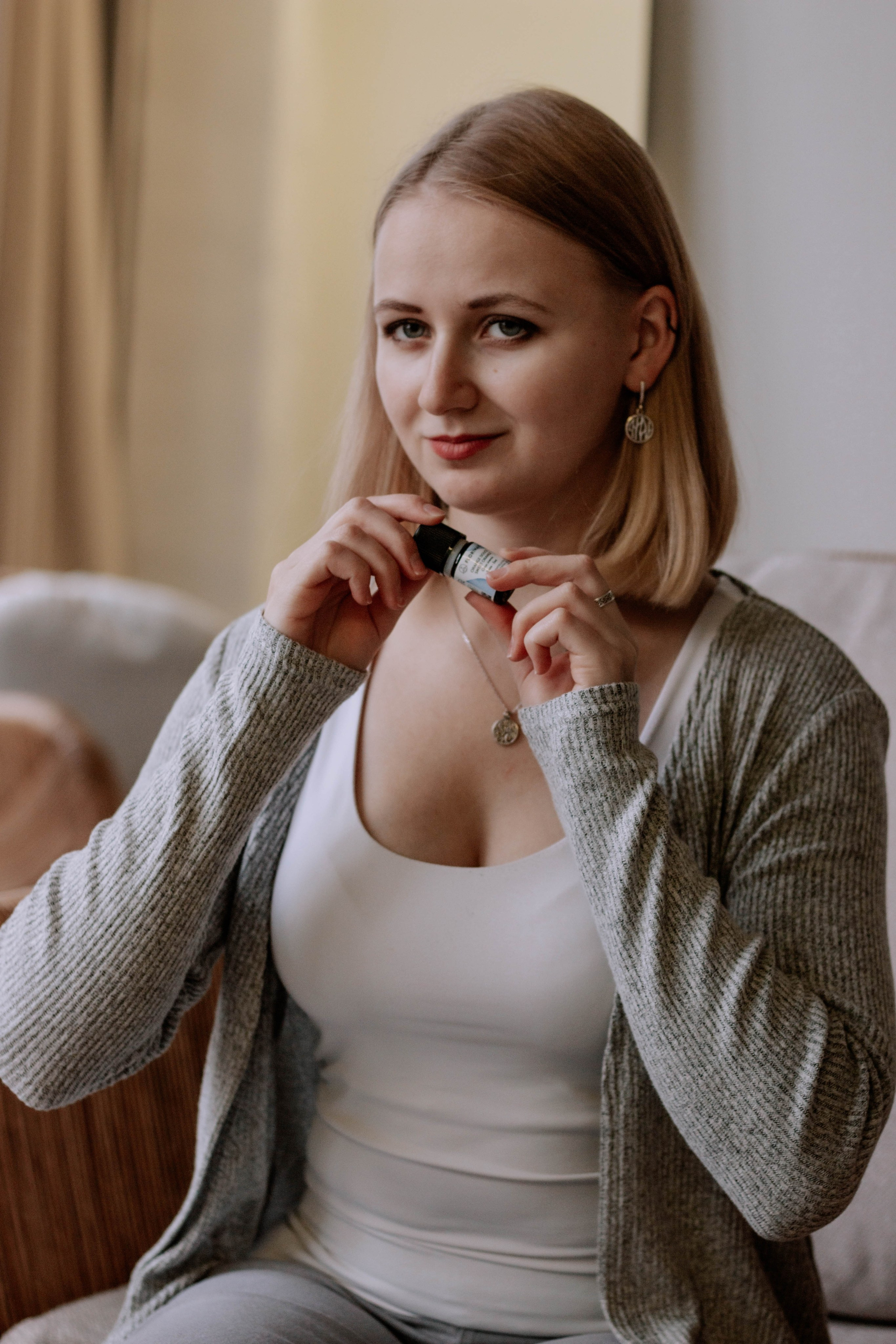 Алиса — Ароматерапевт. Бережно сохраняю ваши чувства и истории на своих фотографиях