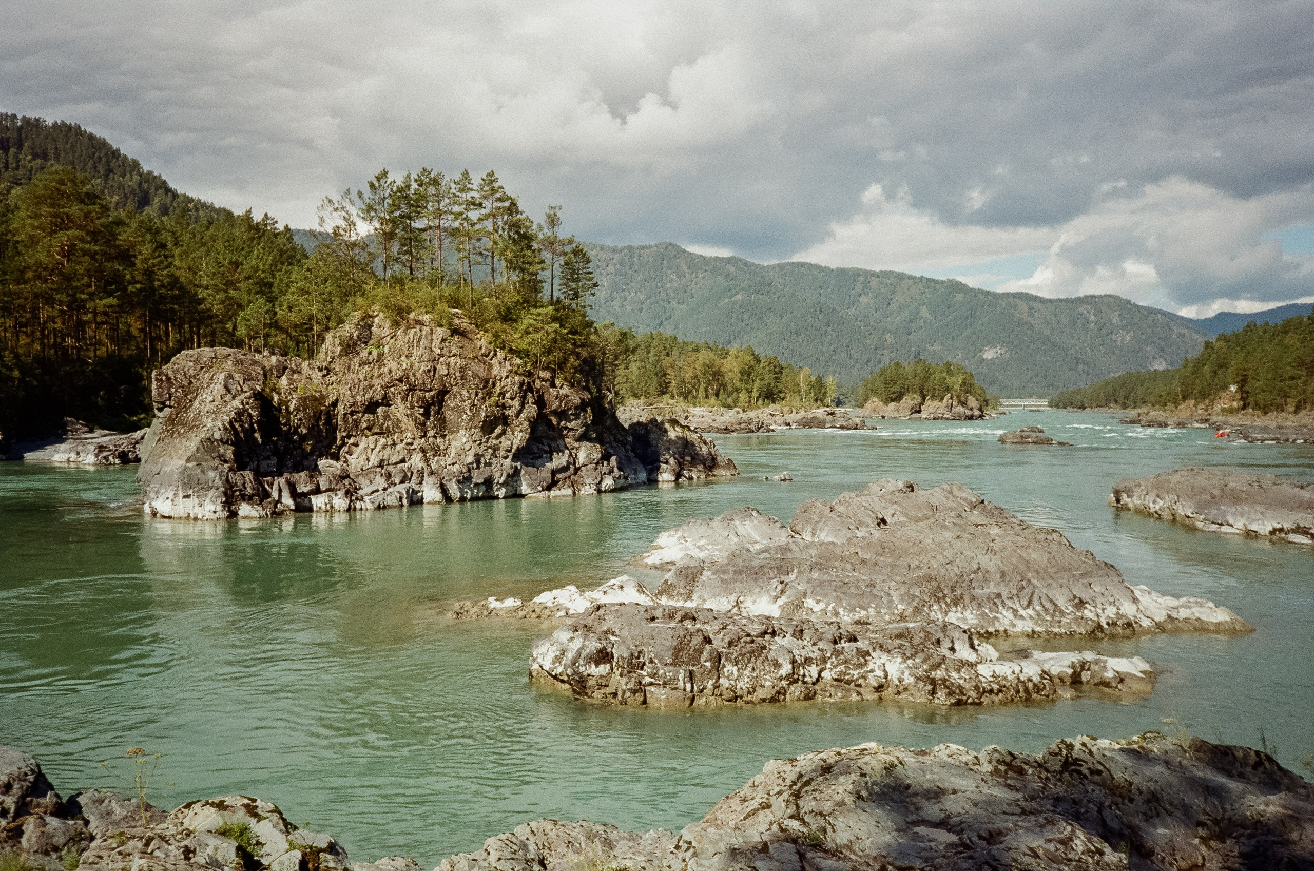 Кедровый остров. Бирюзовая Катунь. Фотограф-документалист Мария Осокина