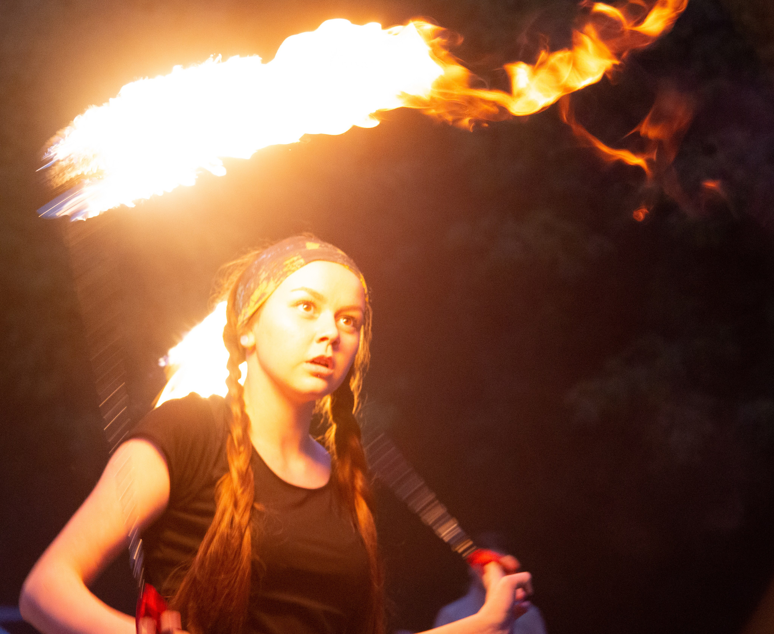 Огненное шоу в Перми. Фотограф Никита Попов. Фотограф Пермь. Фотосессия в фотостудии Перми и на свежем воздухе