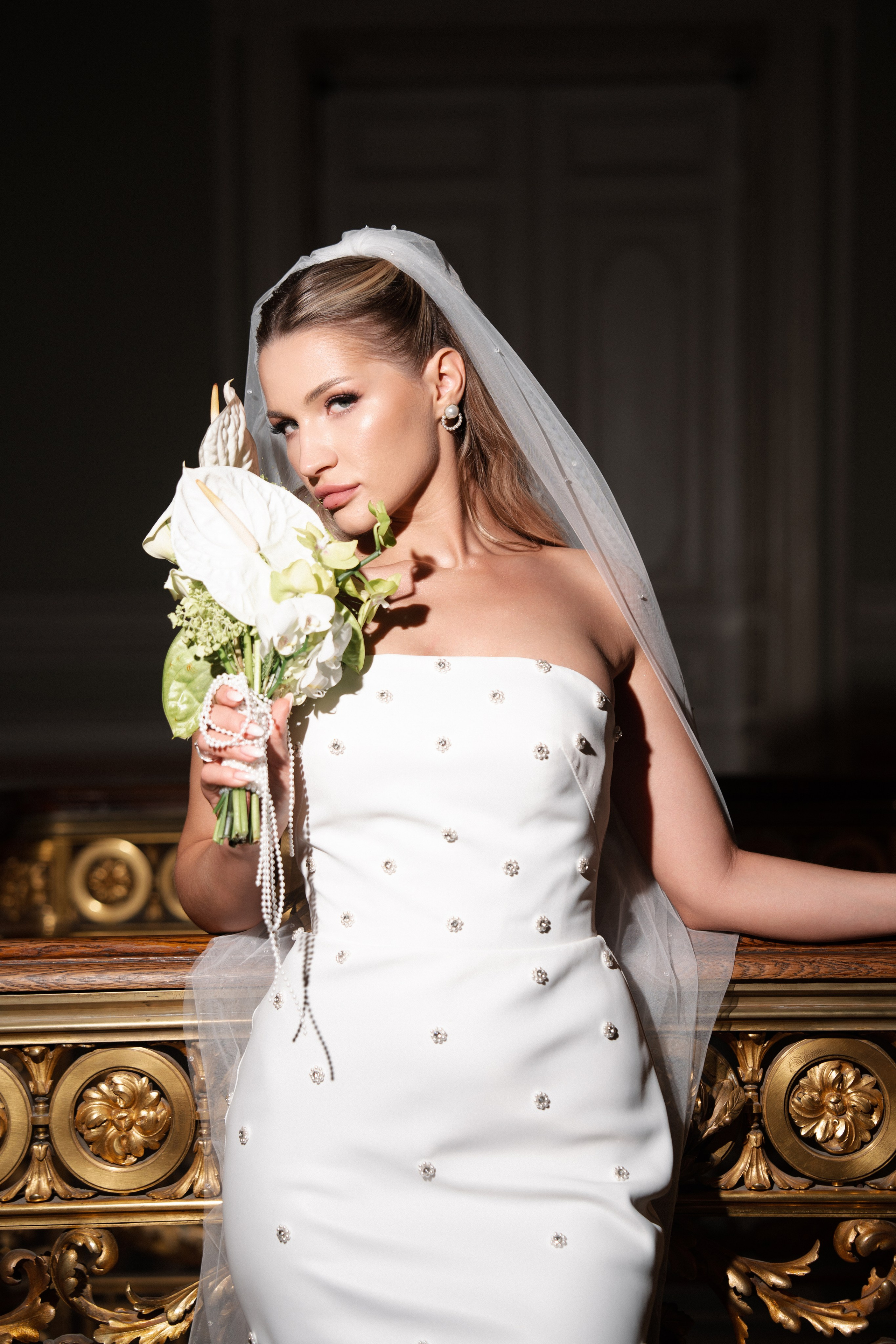 Виктория & Роман. Камерная городская свадьба в видовом ресторане в стиле современная классика. Свадебный фотограф организатор в Санкт-Петербурге Ассоль Опарина