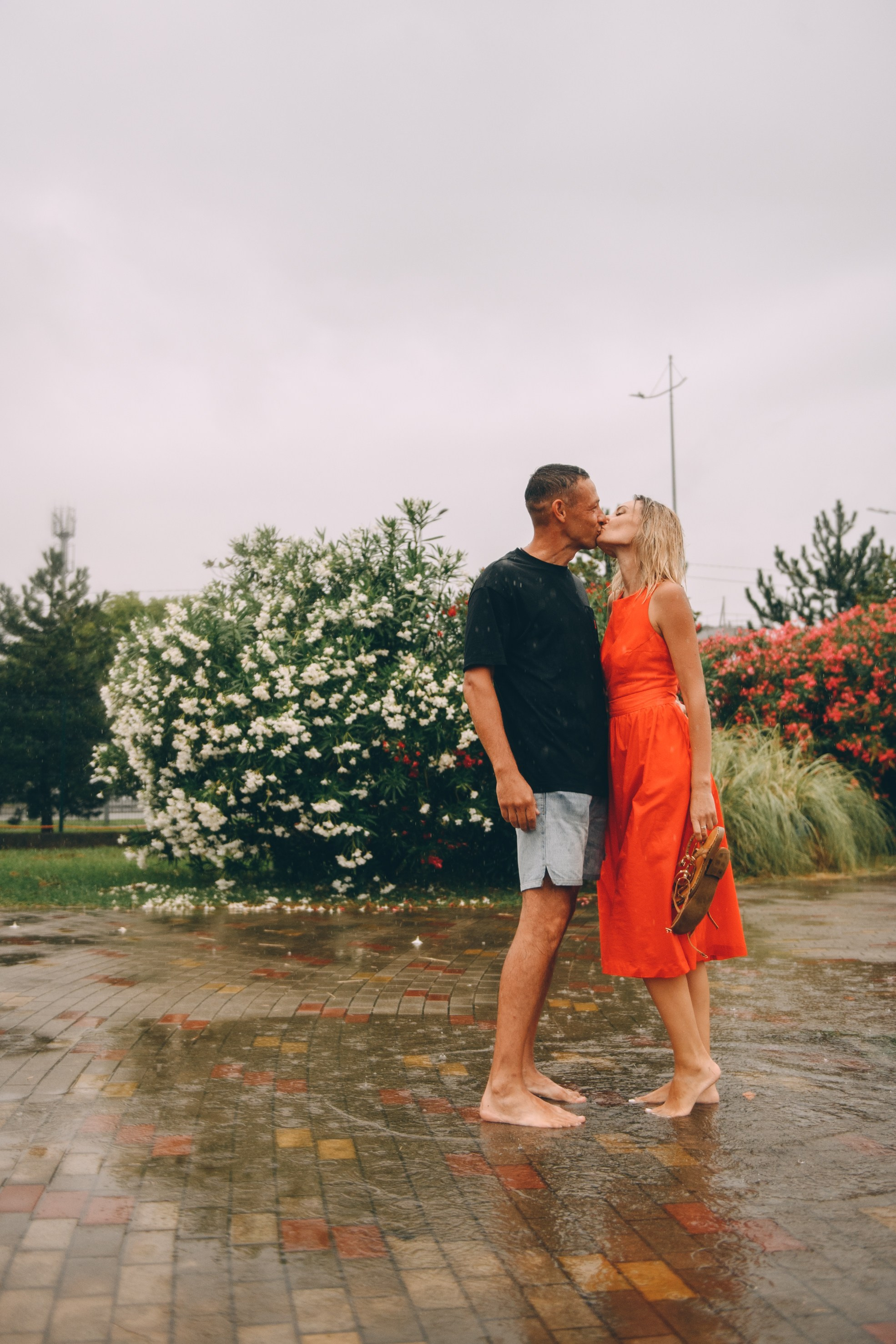 Под летним дождем. Орнитологический парк. Свадебный и семейный фотограф София Невская